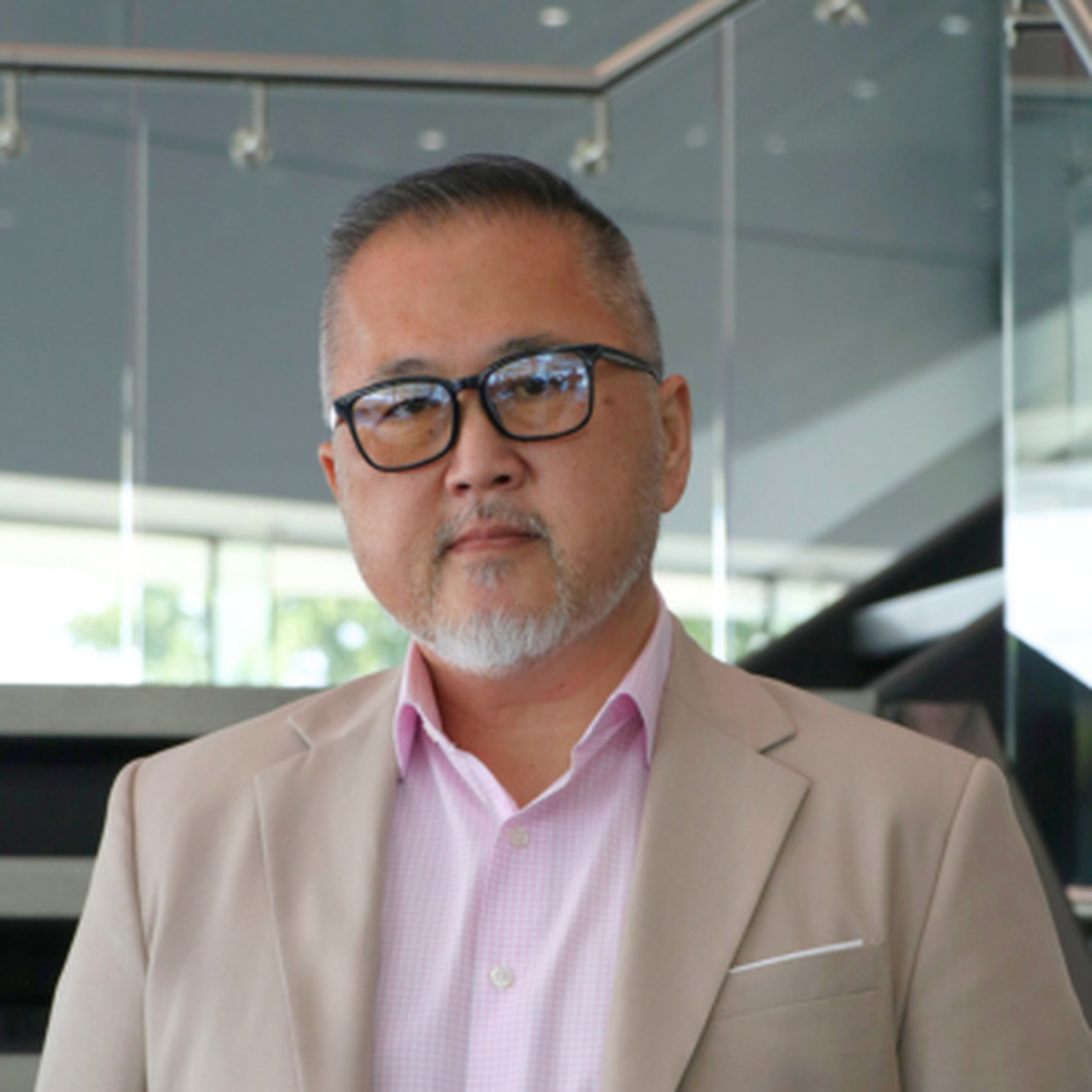 Photo of Tommy Suh