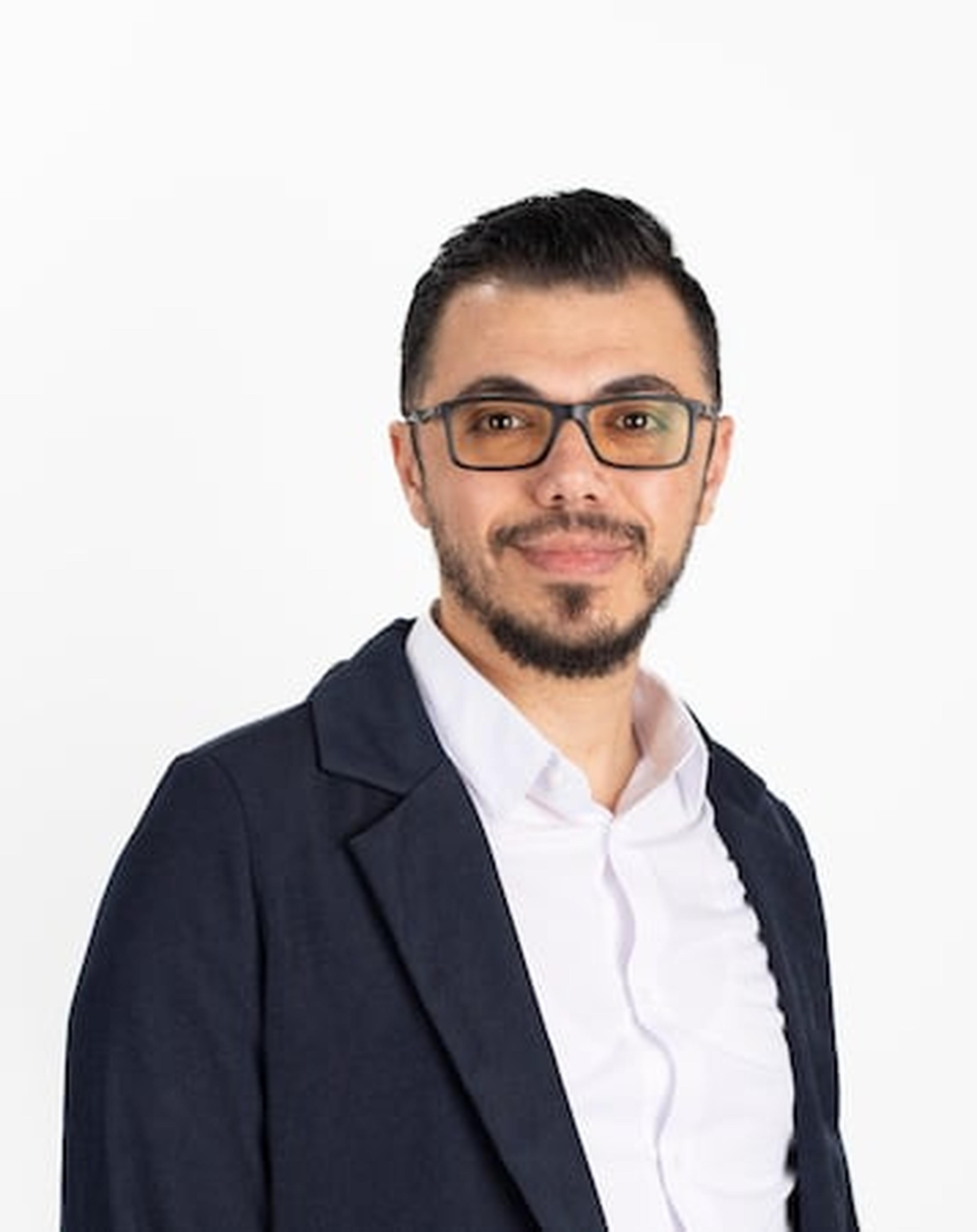 Nader K