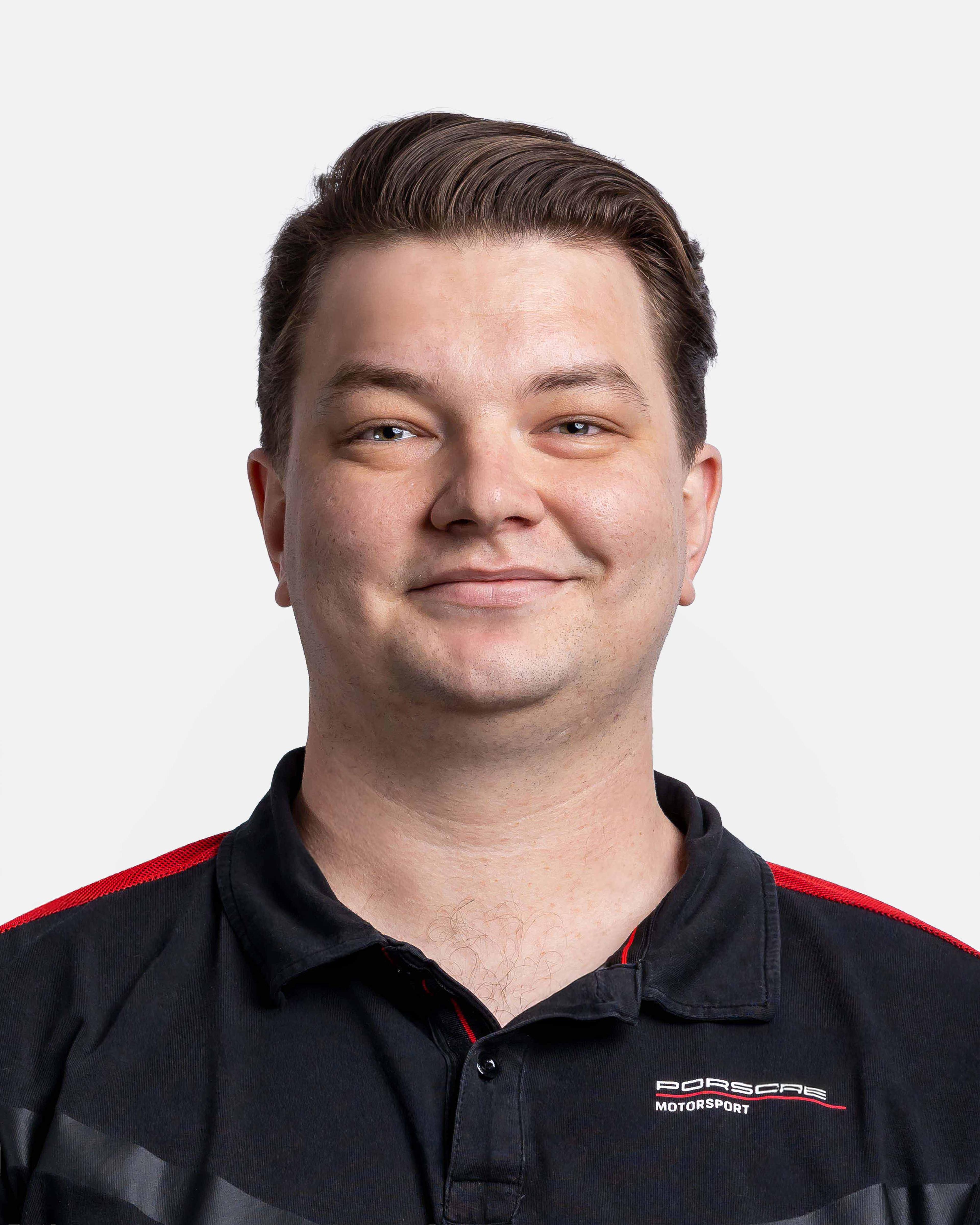 Mikael 25