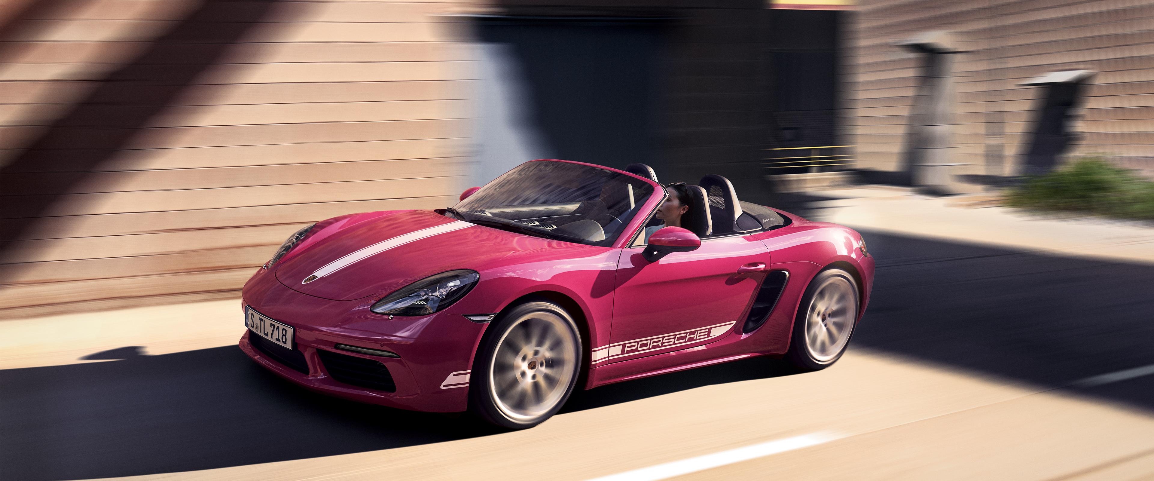 porsche_718_parked_on_pavement_underneath_overpass_Desktop