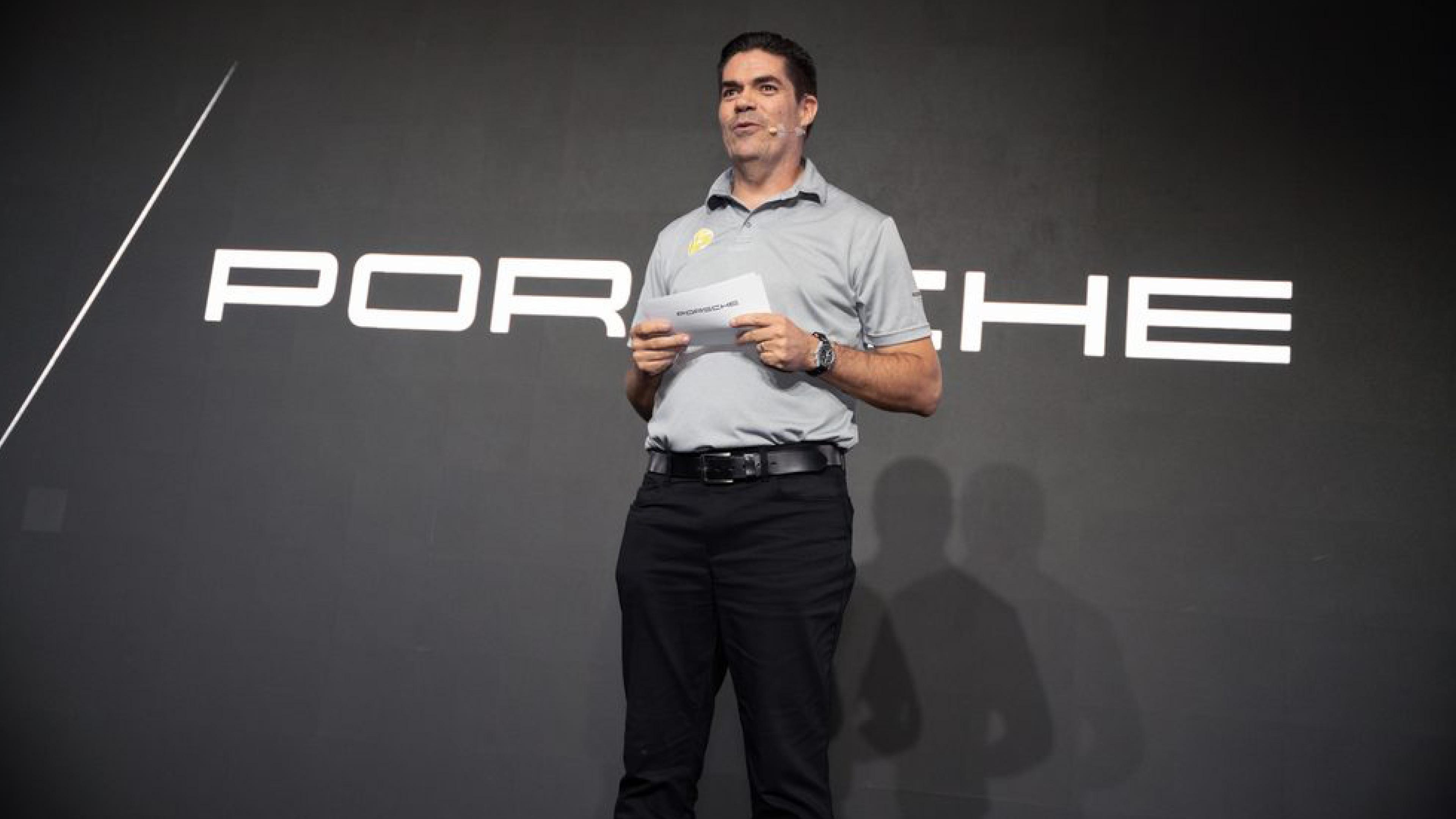 Porsche presenta en México el segundo vehículo del proyecto "TAG Heuer y Porsche - Leyendas de la Panamericana"