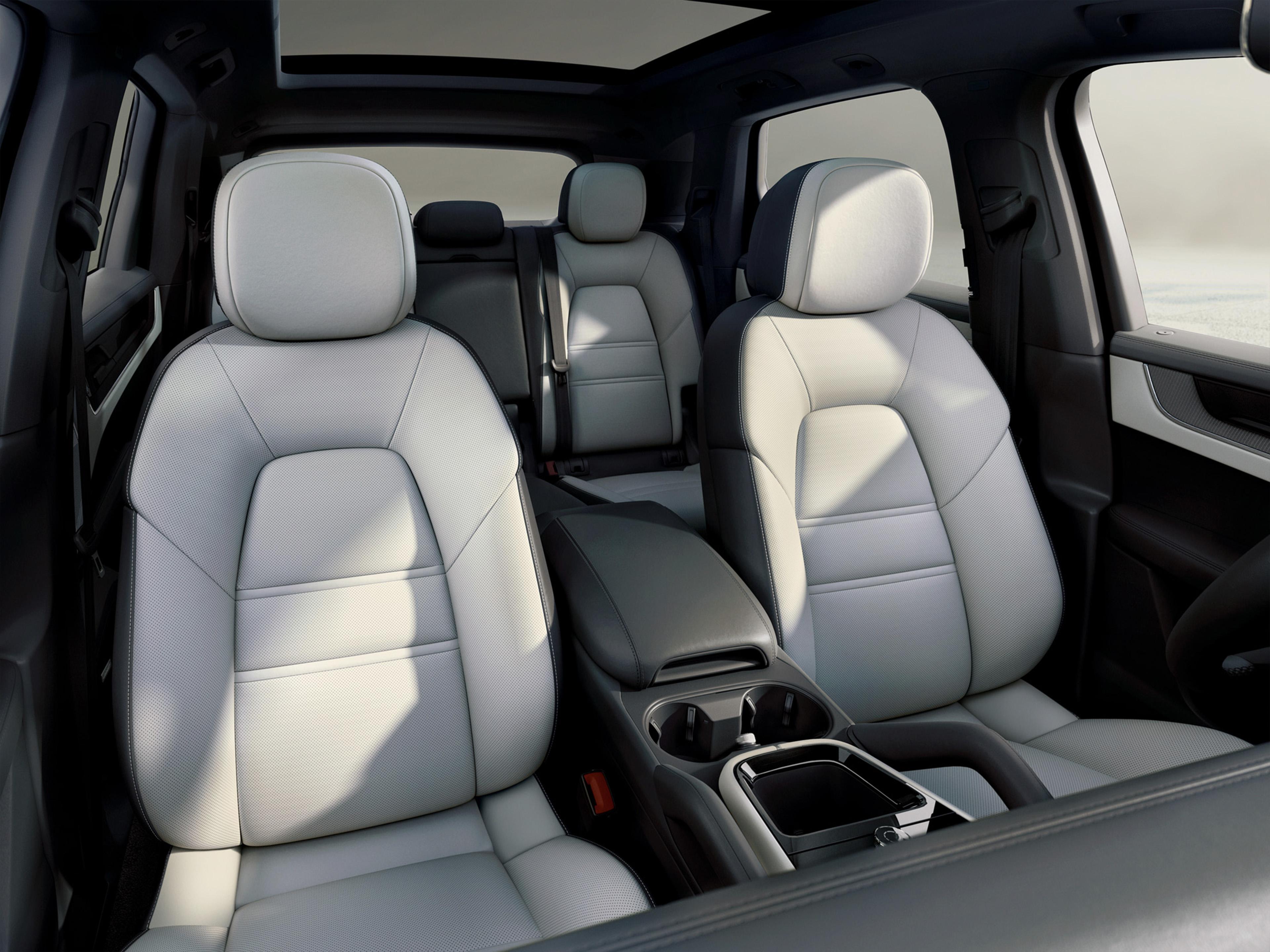 2024 Porsche Taycan Luxury