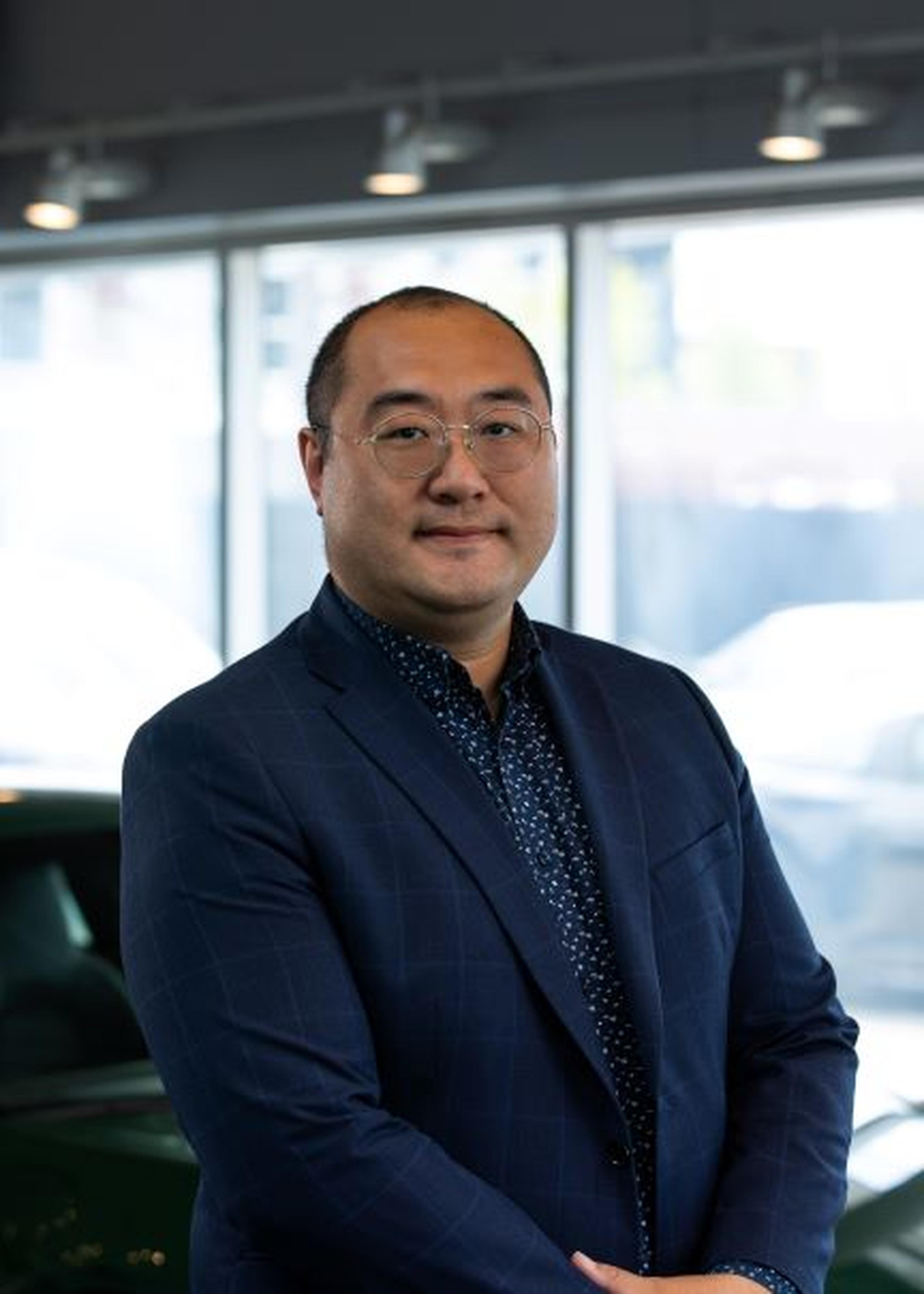 Irwin Zhou - Porsche Sales Specialist