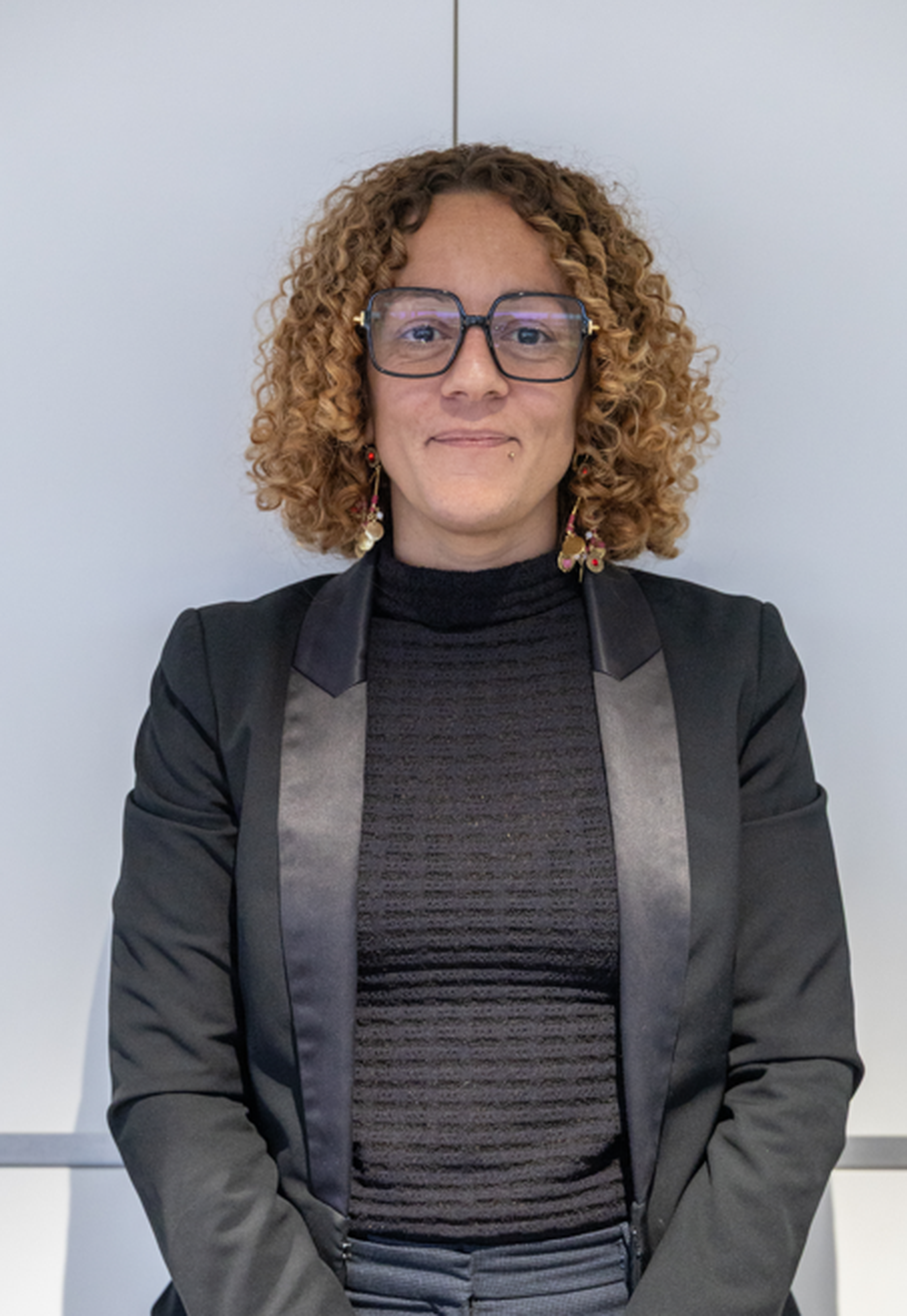 Photo of Nora Bouzouina