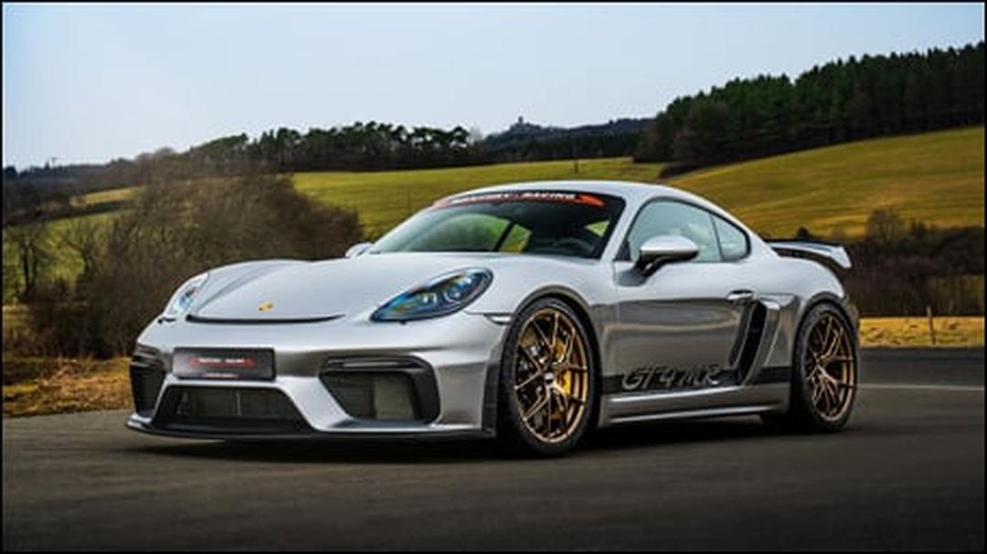 718-cayman-gt4-mr-tile