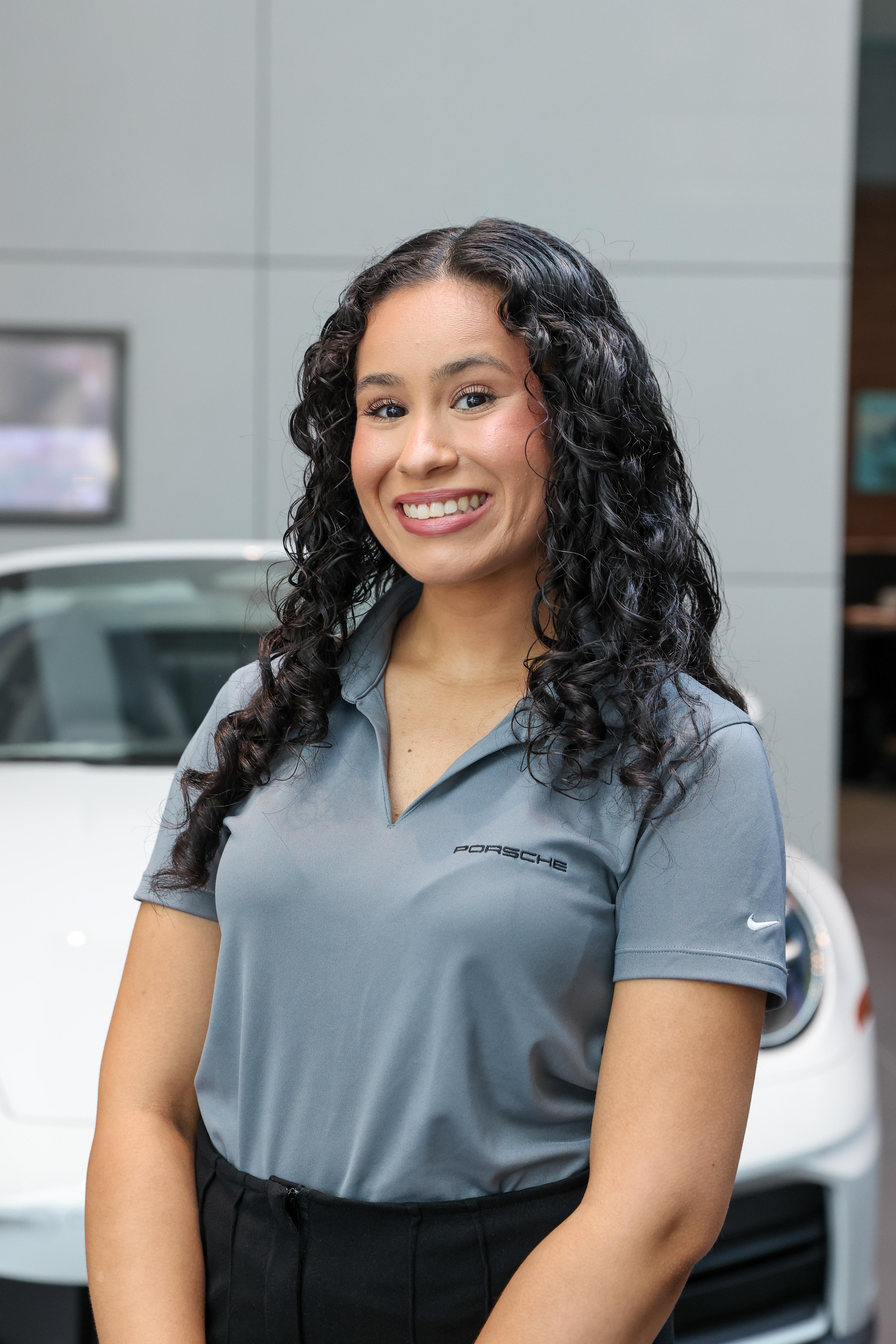 Photo of Rebecca Robles