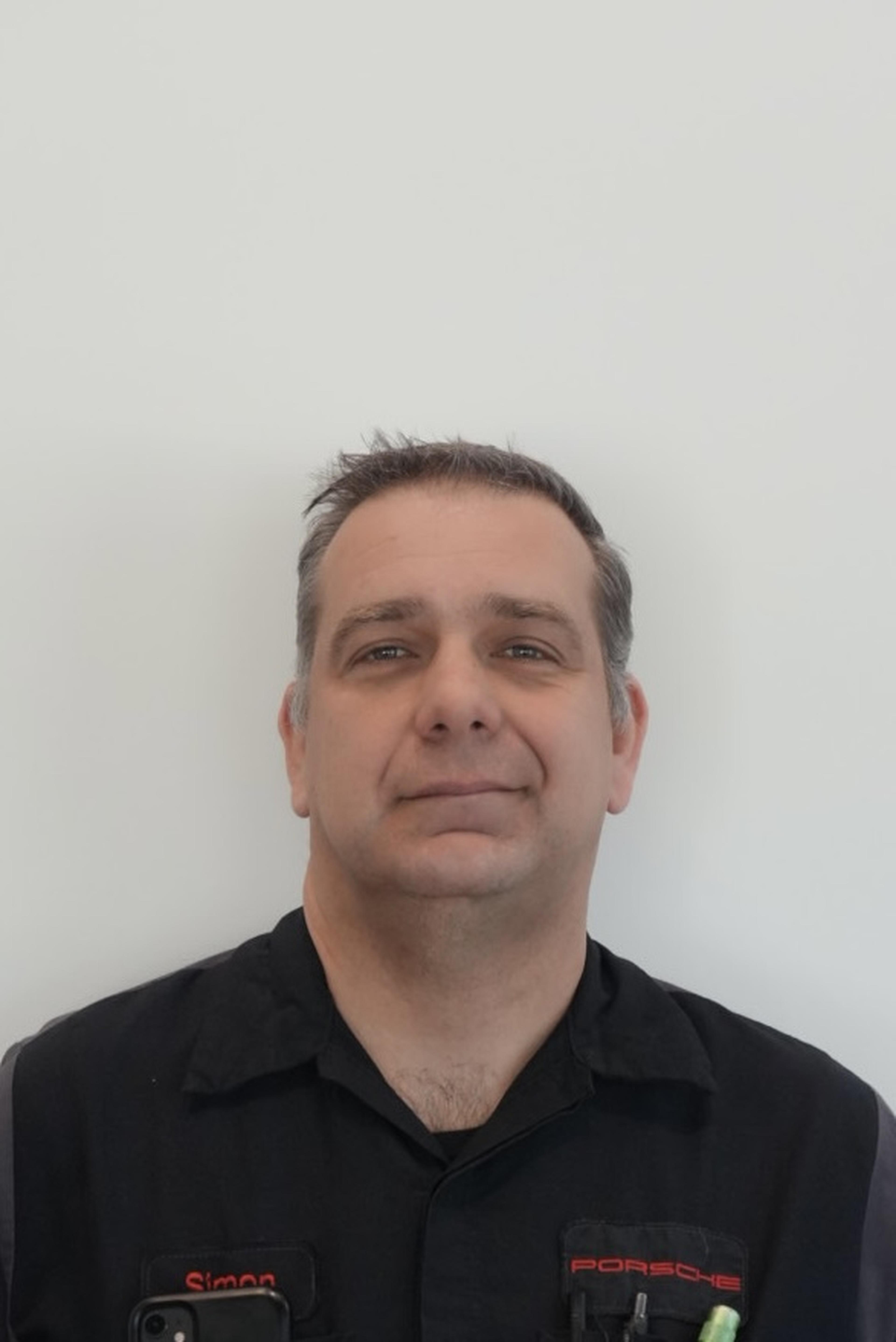 Photo of Simon Nelson