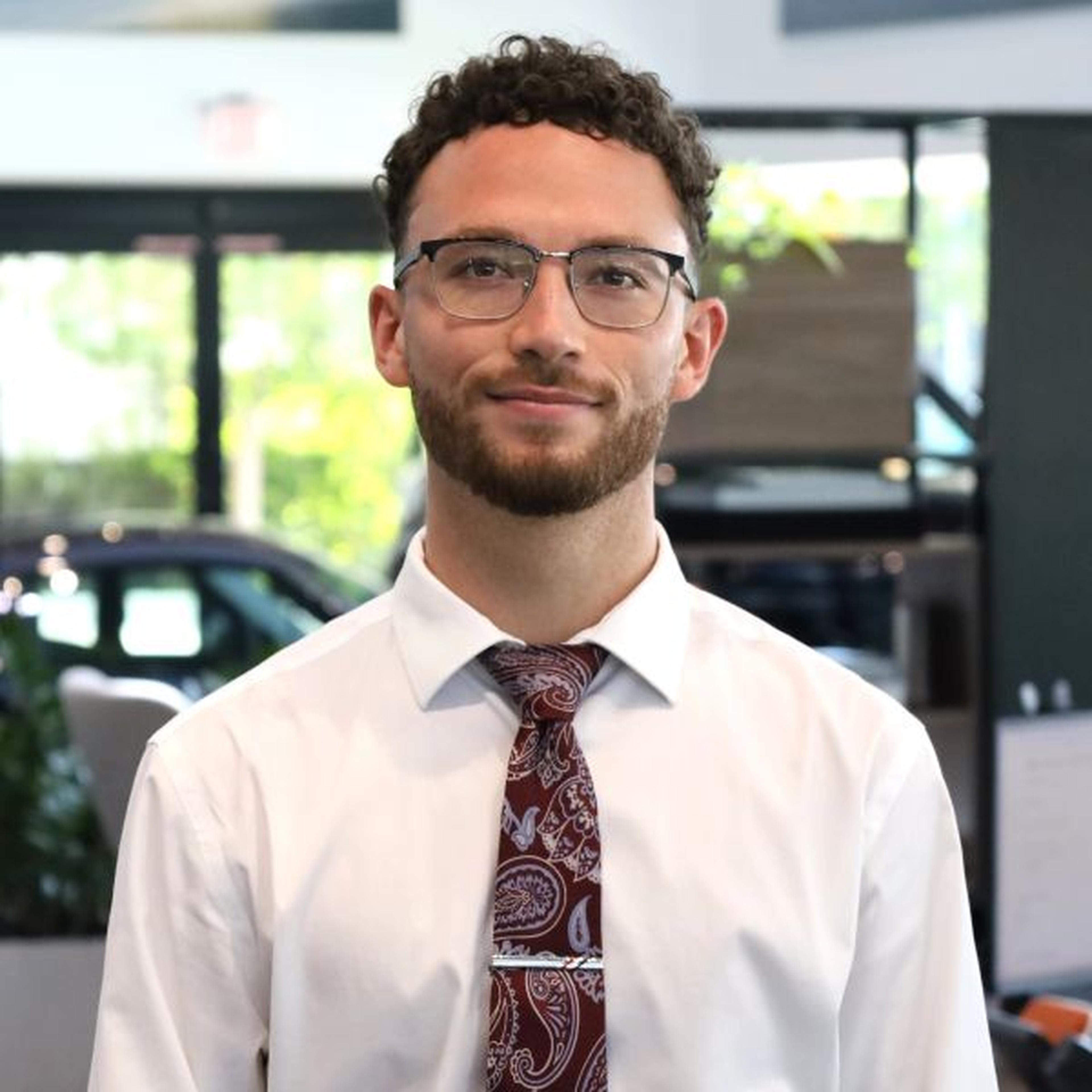 Photo of Derek Belluche
