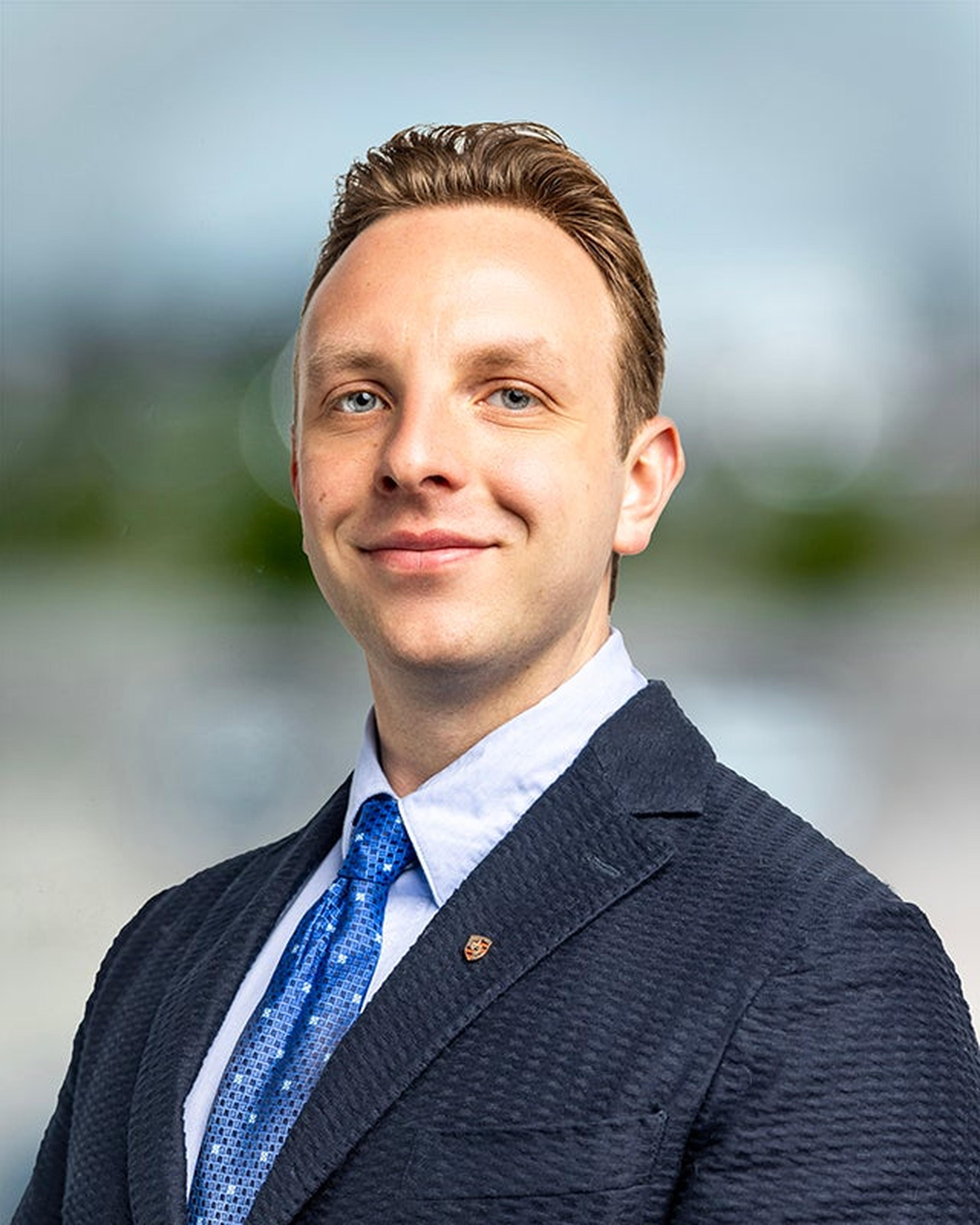 Michael Shekhtman, Professional Porsche Sales Consultant, at Porsche San Francisco