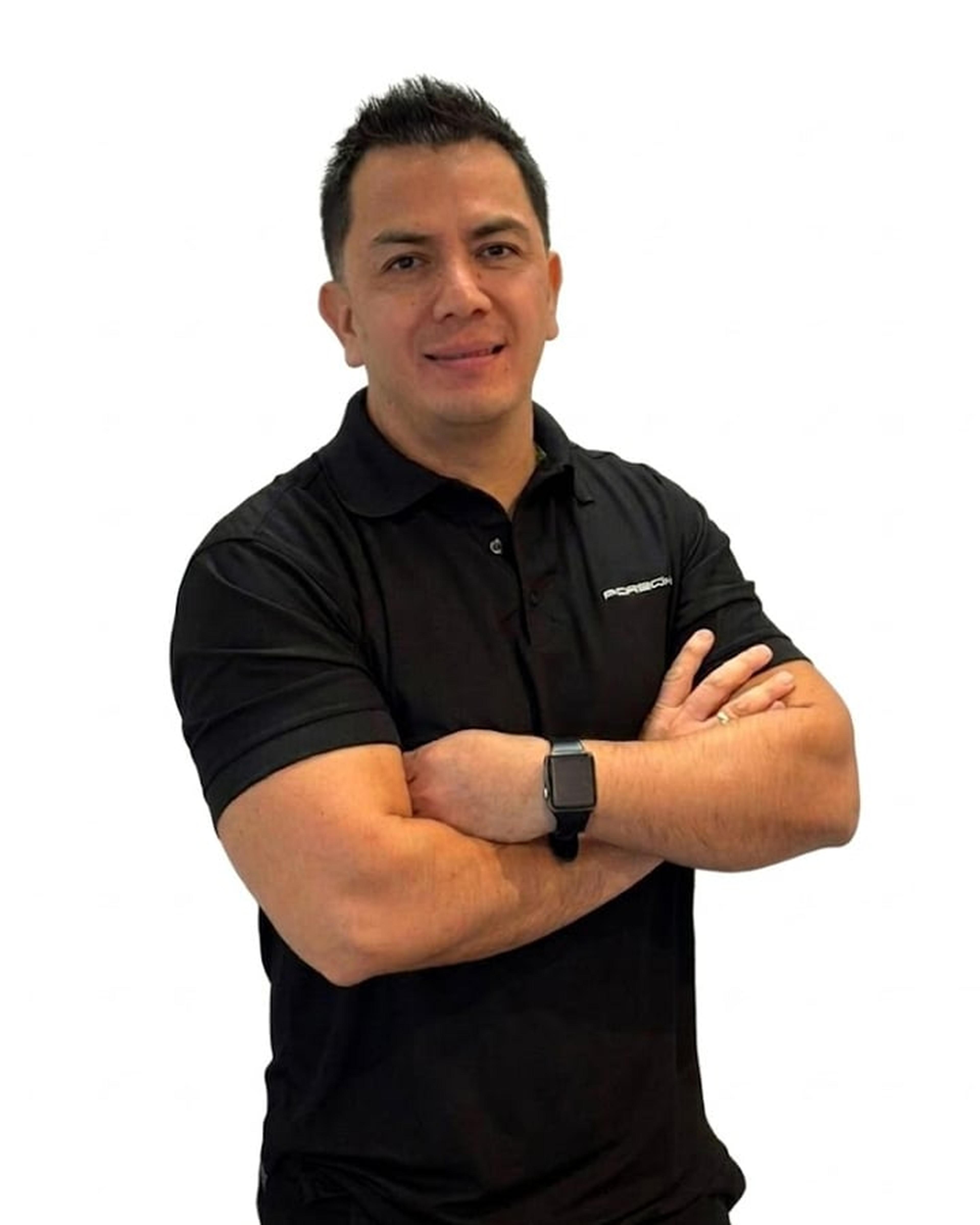 Irving Saucedo Gonzalez, Gerente de Servicio, Porsche Mexico Cancun.