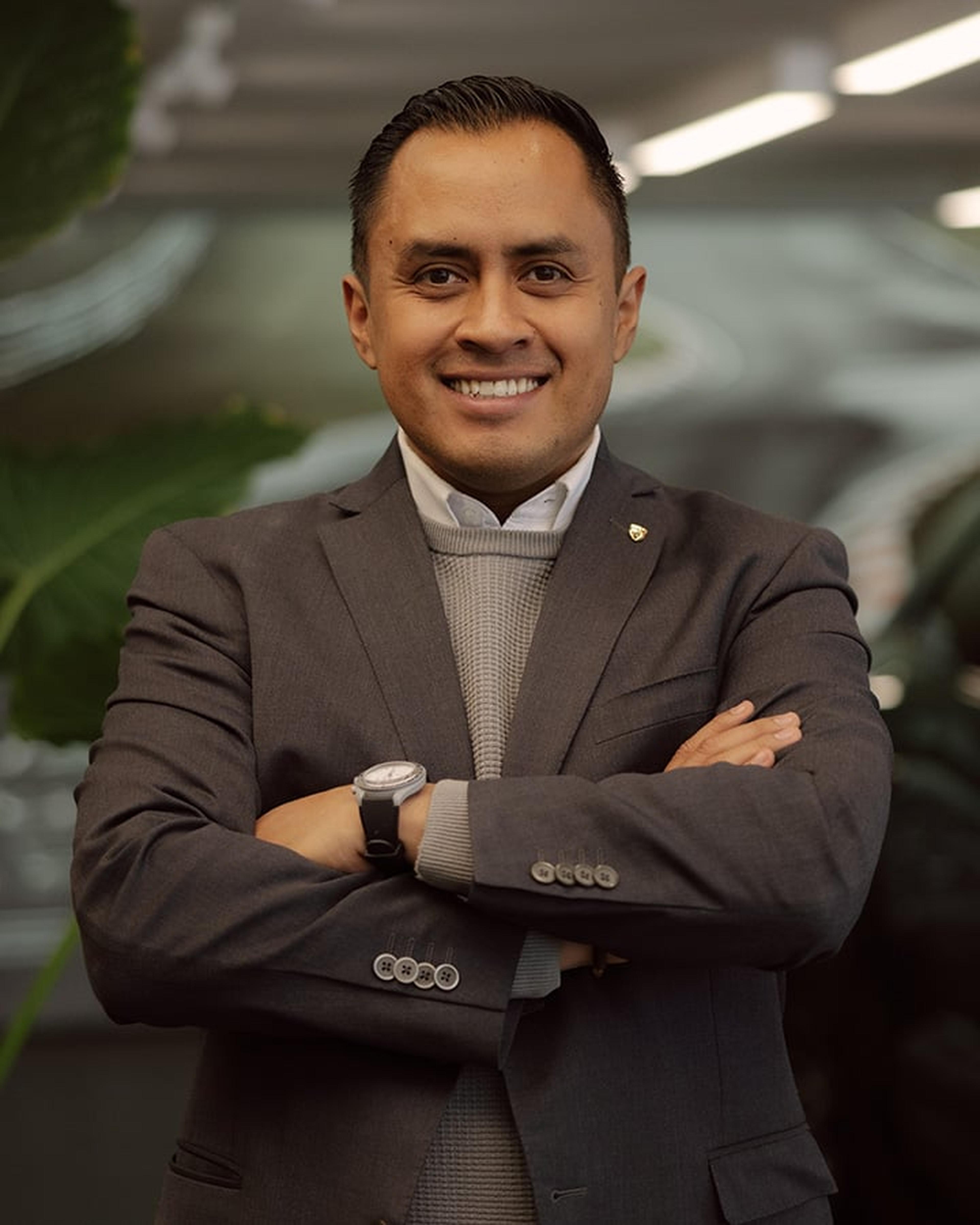 Eduardo Ruvalcaba - Gerente de Ventas Approved  - Porsche centre Santa Fe