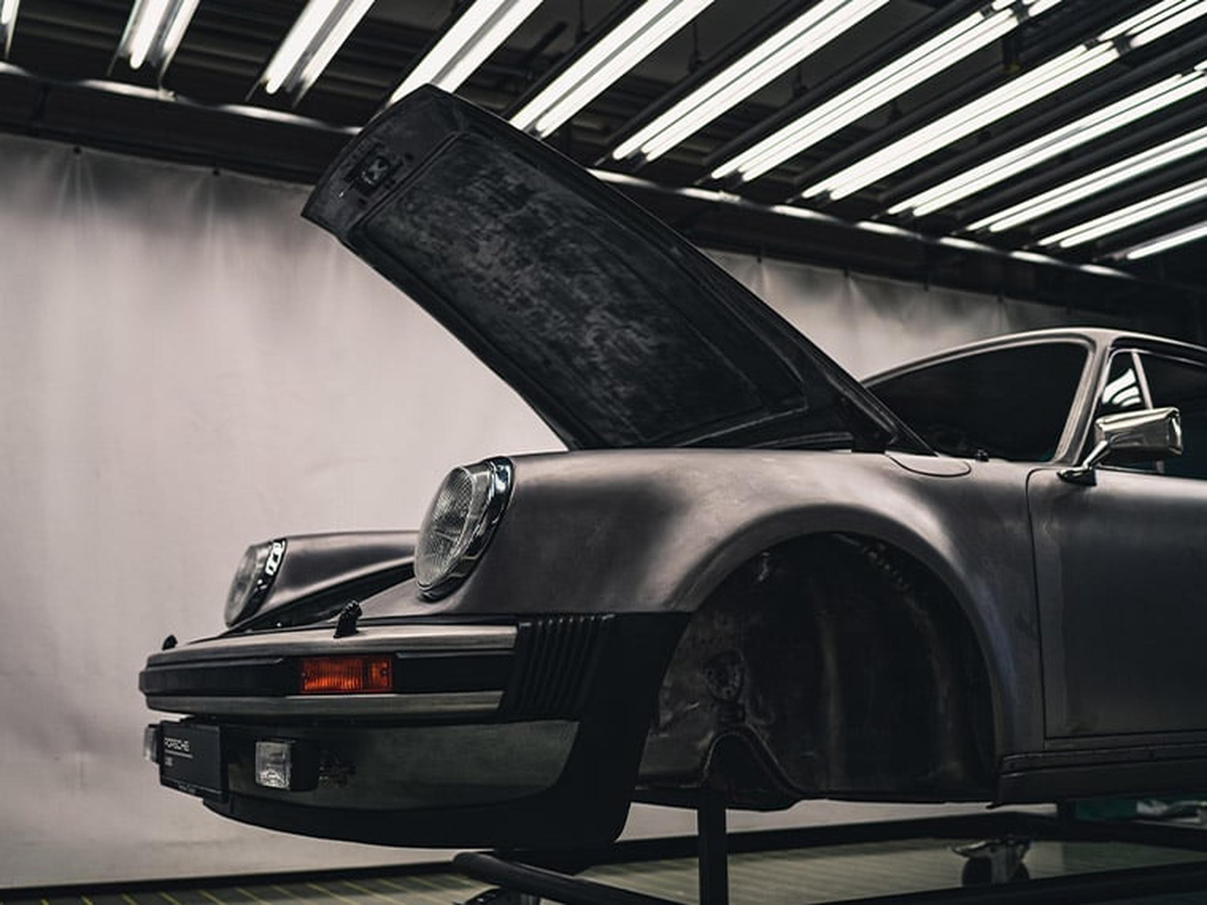 Ein Porsche Klassiker in einem interessanten Lichtspiel