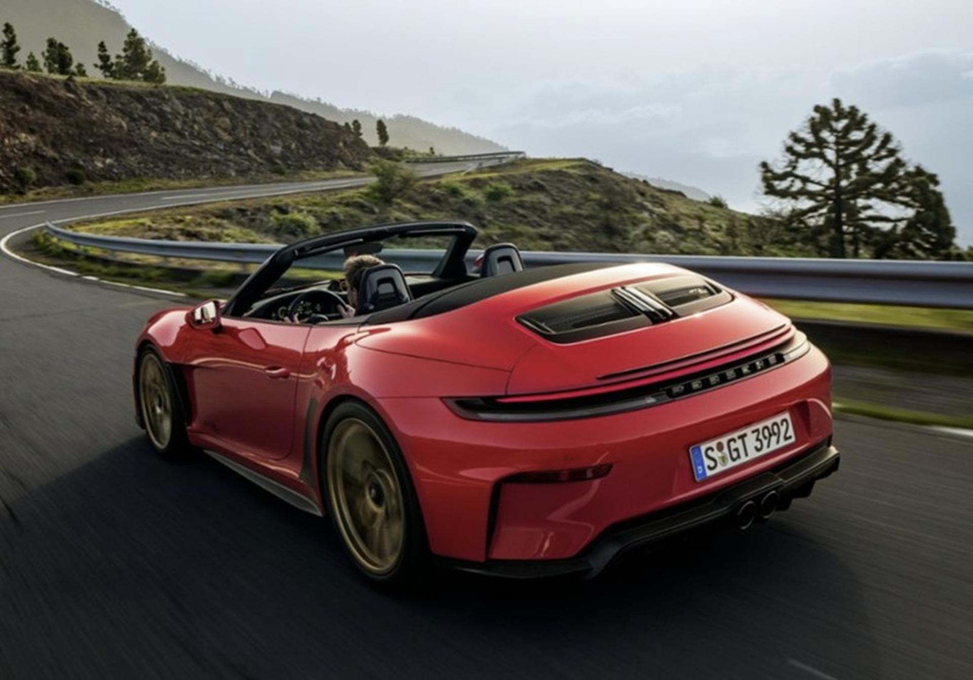 2027 Porsche 911 Overview