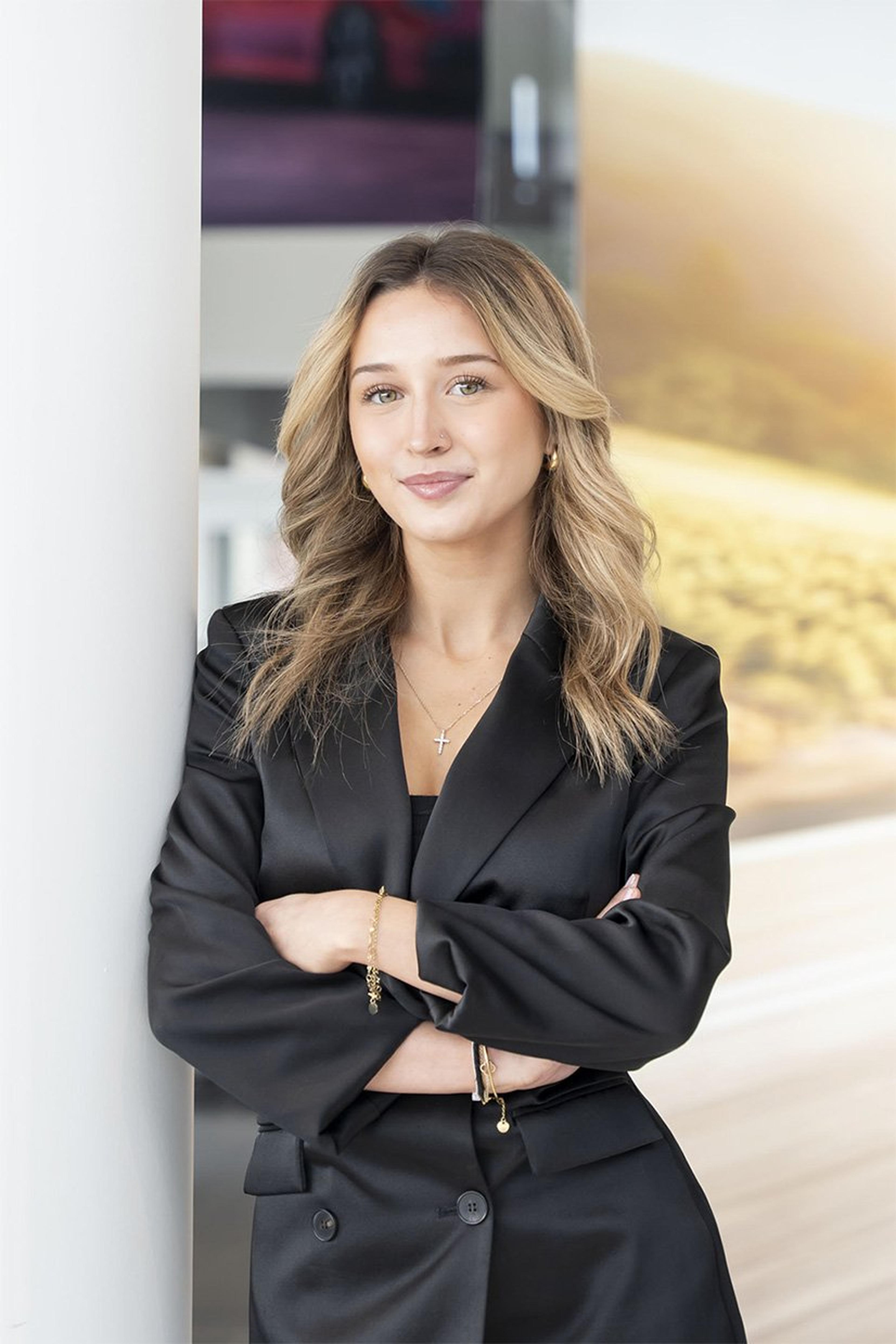 Lena Brett - Centre Porsche Québec