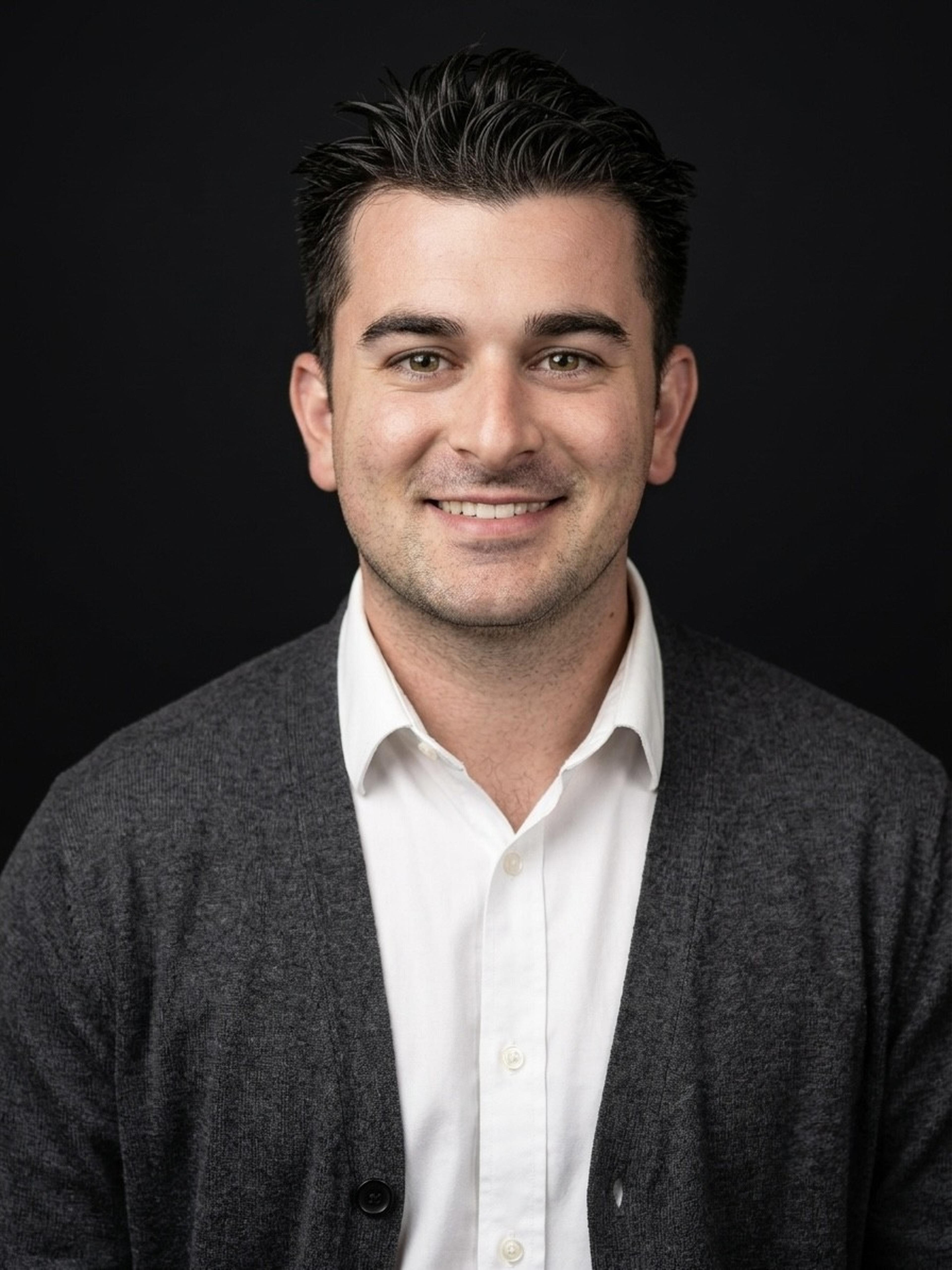 Photo of Andrew Koustoumbardis 