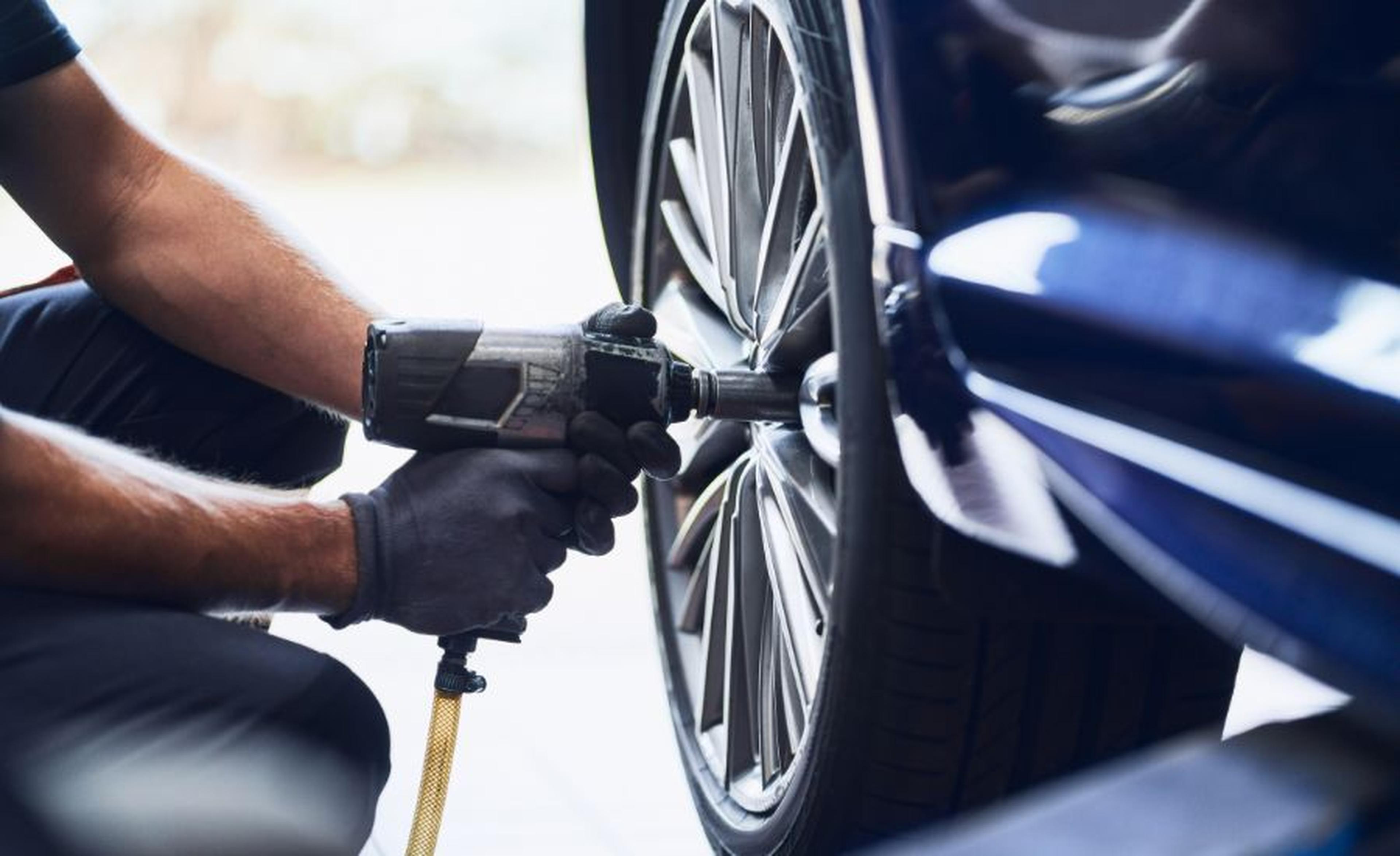 Porsche Tire Service near Cornelius, NC