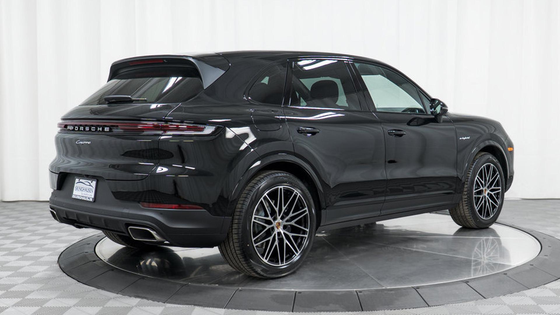 2026 Porsche Cayenne E-Hybrid