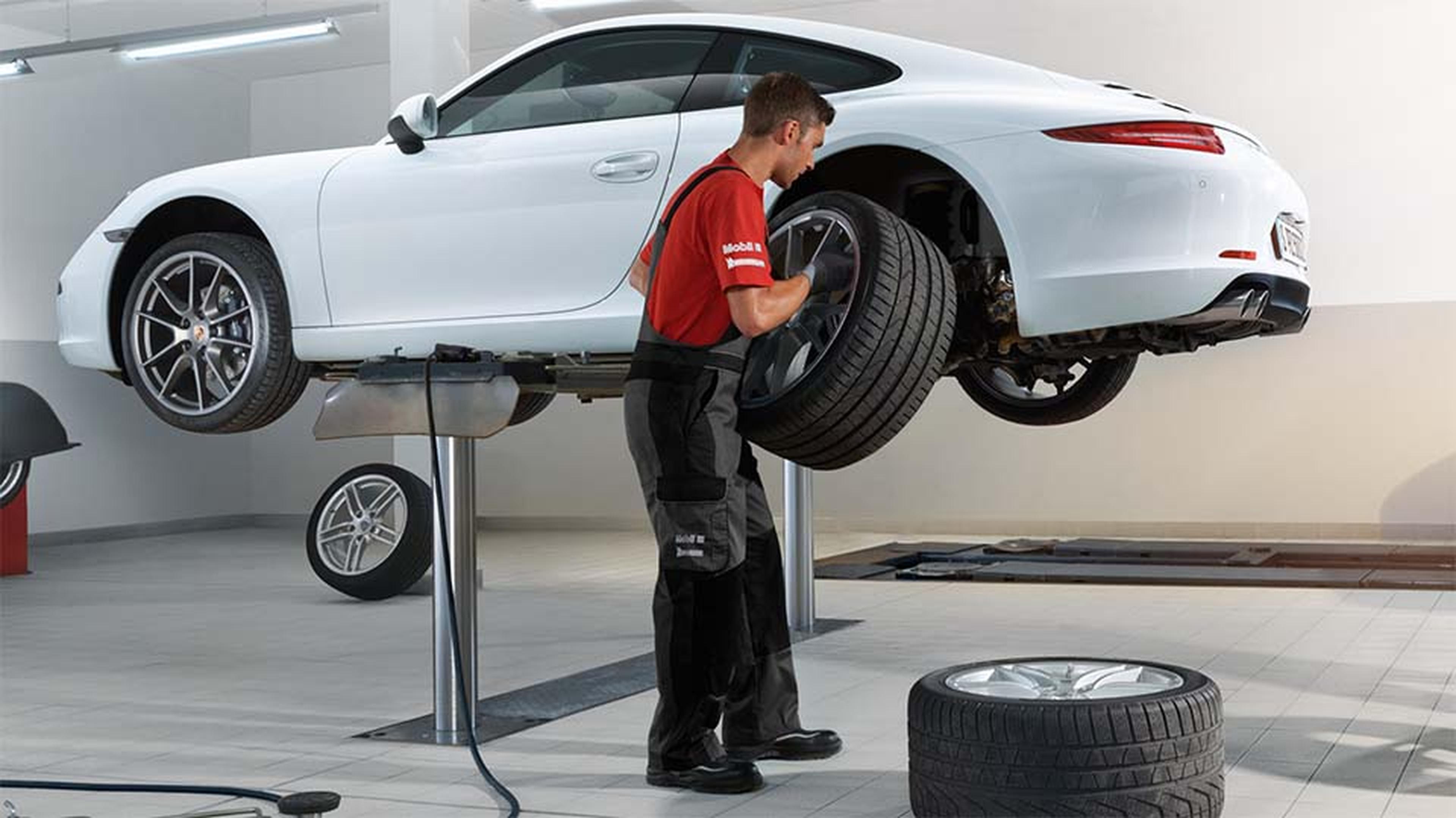 Porsche Tire Service
