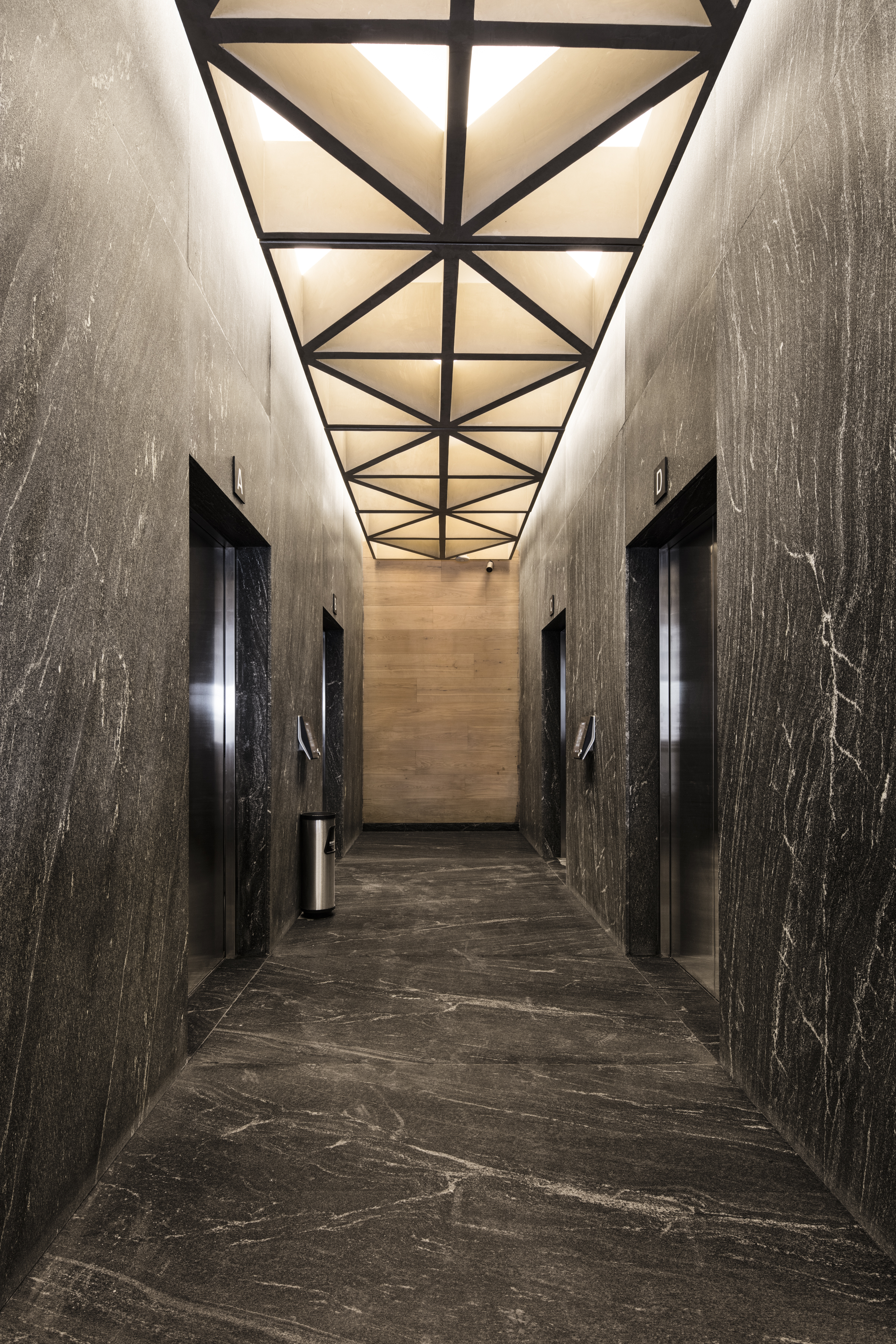 Oak White Traditional