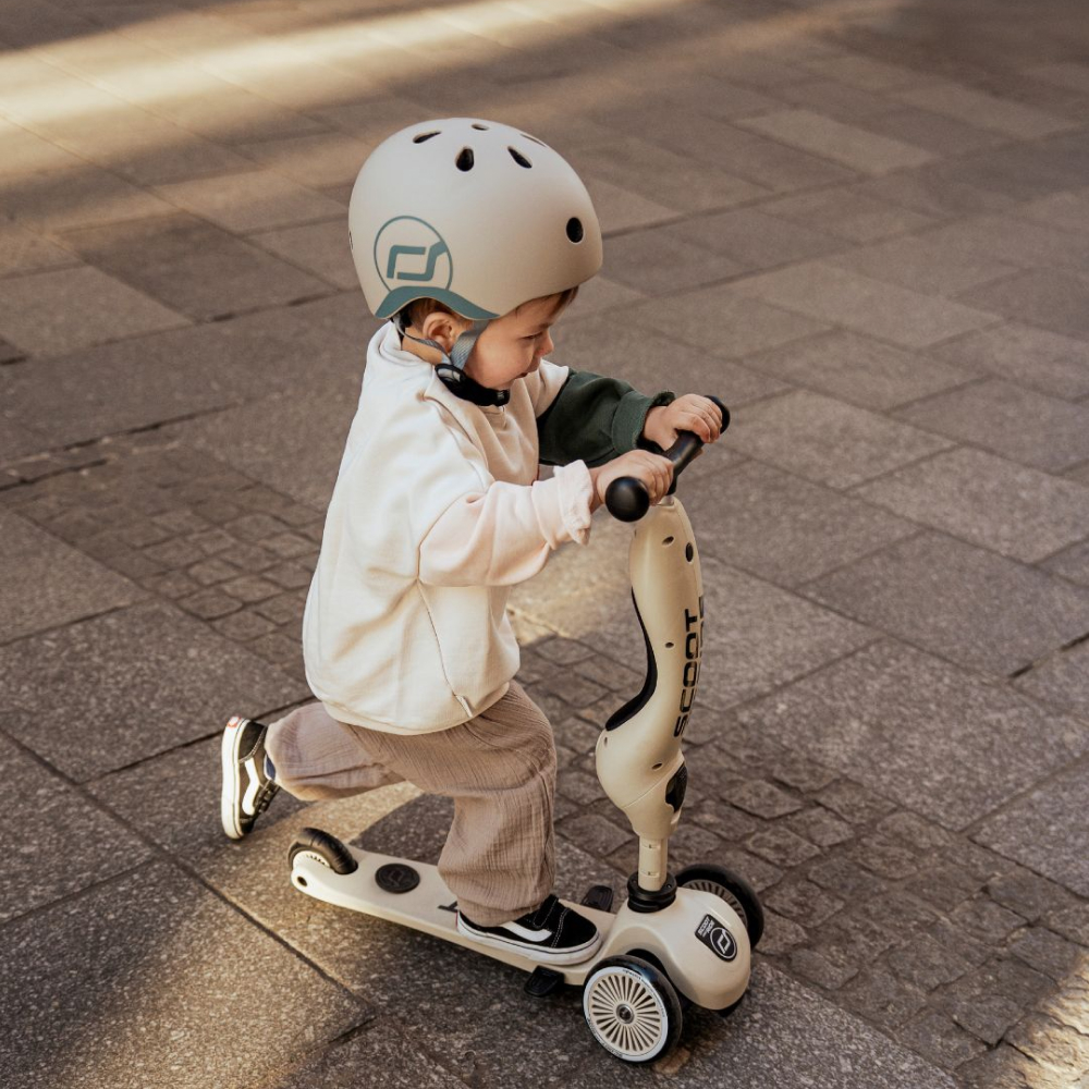 ベビーショップ - プレミアムな子供服やベビーギアをお買い求め