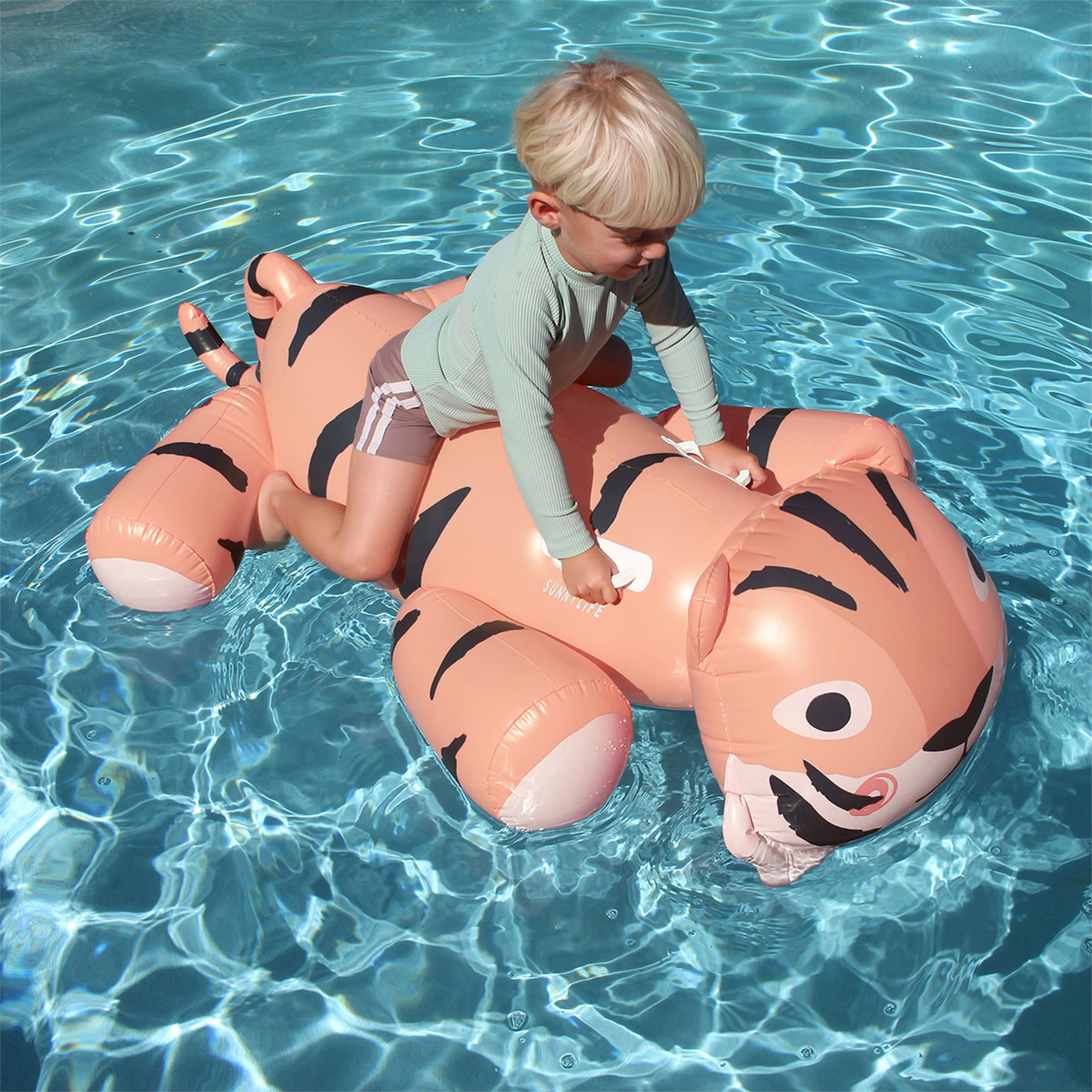 Babyshop - Shop premium children's clothes and baby gear