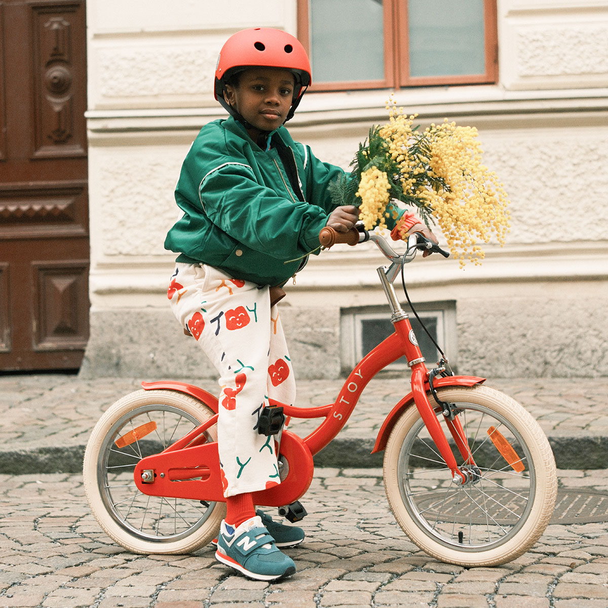 ベビーショップ - プレミアムな子供服やベビーギアをお買い求め