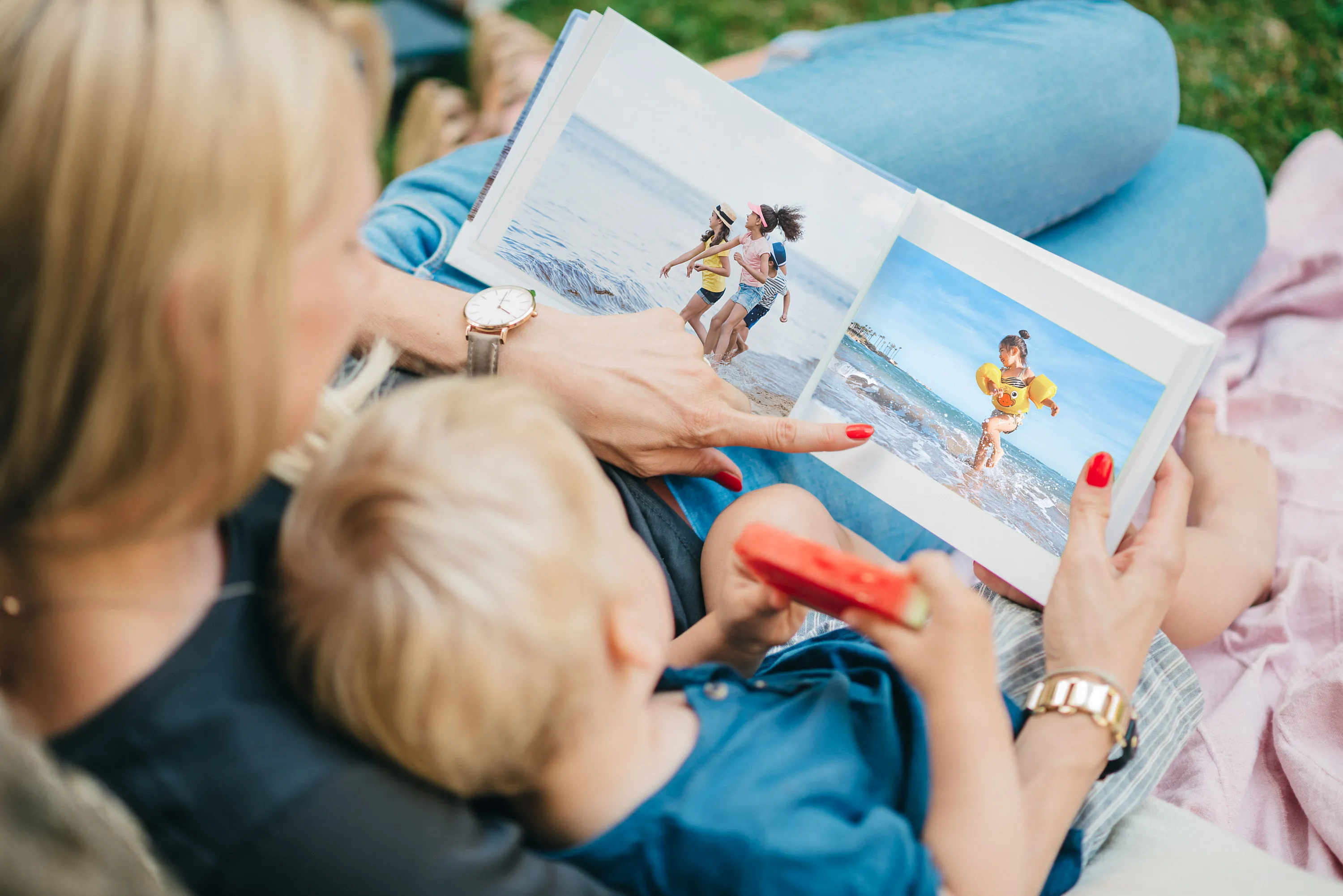 Fotobuch zum Muttertag: Die 7 besten Ideen & Design-Tipps