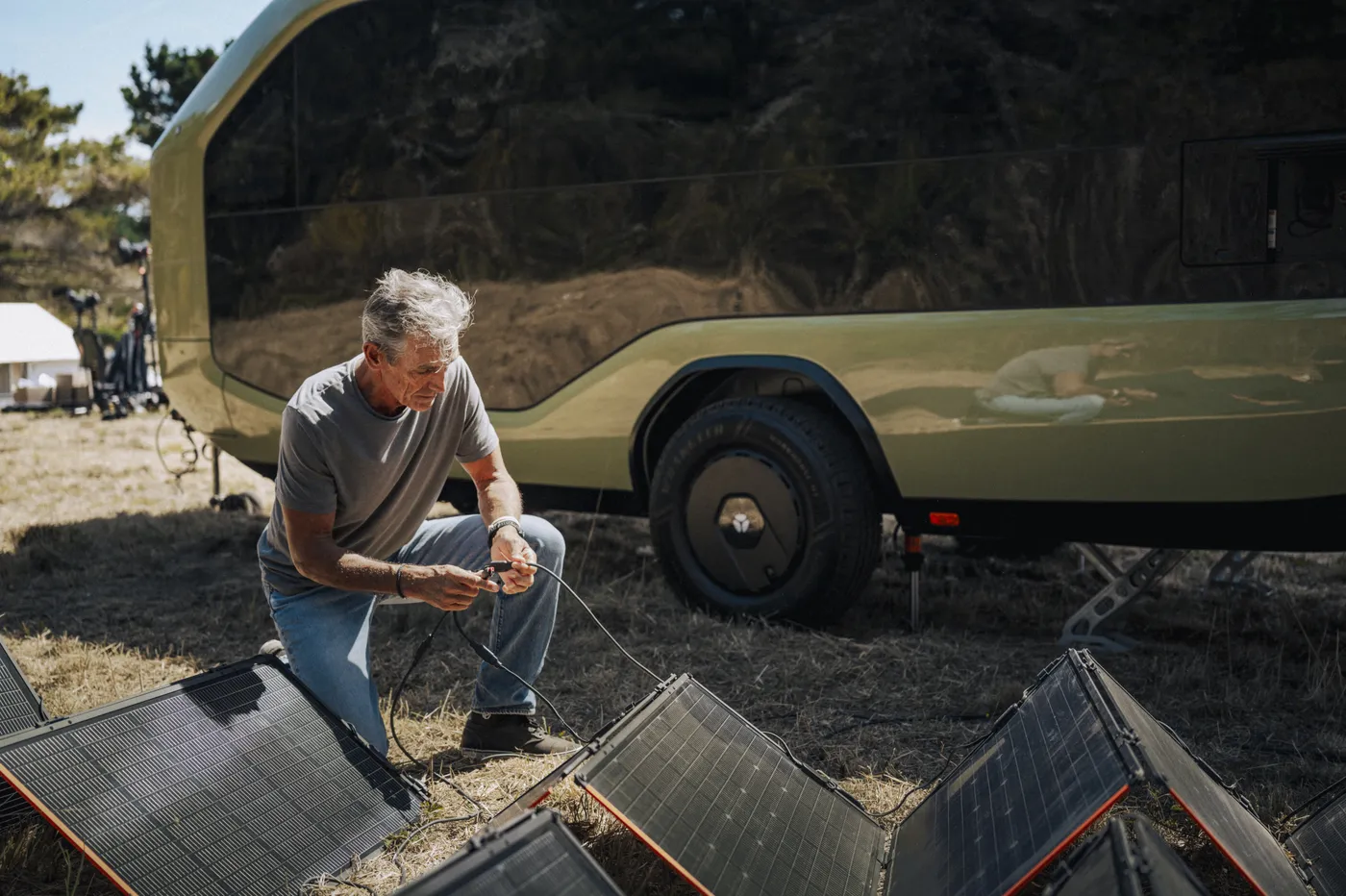 Setting up additional solar panels for the Pebble Flow to extend off-grid capabilities.
