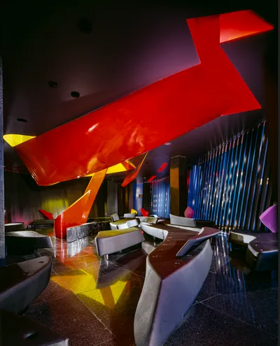 Zaha Hadid Architects, Moonsoon, Lounge area with Moonsoon sofa, 1990 © Paul Warchol