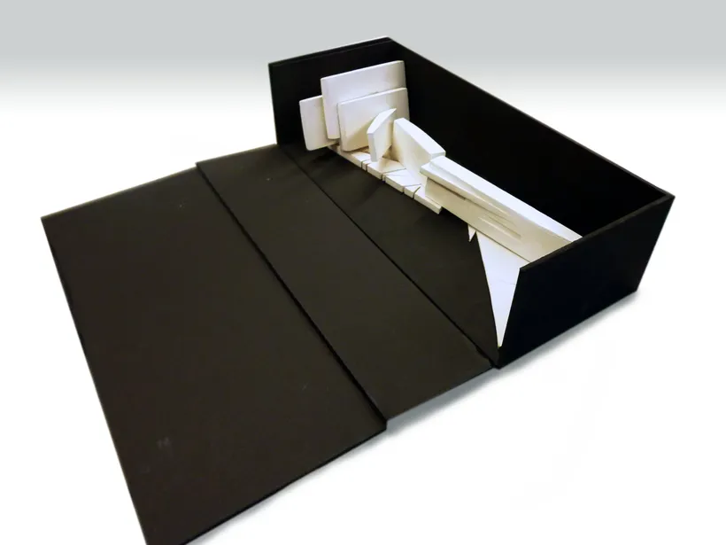 Zaha Hadid Architects, Zollhof 3 Media Park, Presentation box and model, Düsseldorf, Germany, 1989–1993, Card, pencil, foamcore, adhesive © Zaha Hadid Foundation