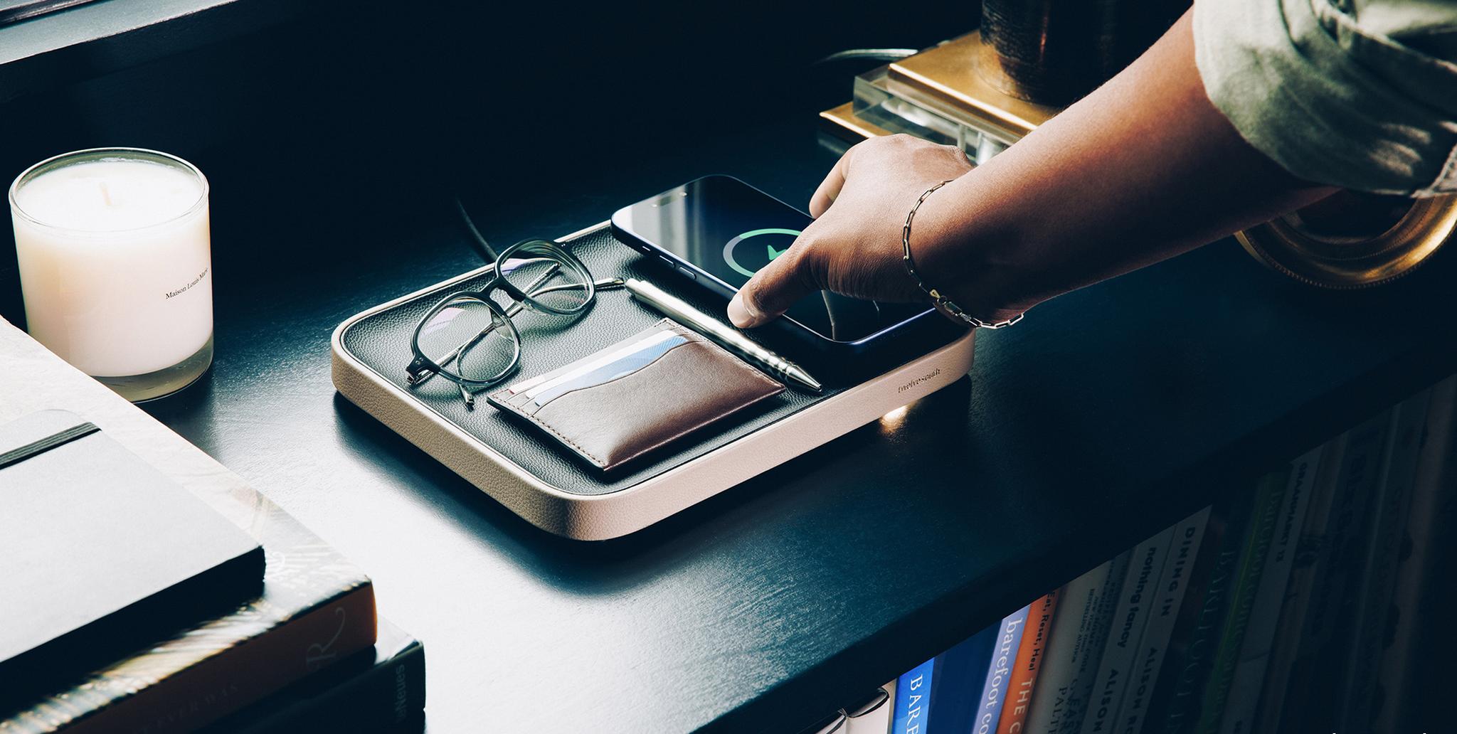 Artikel: Twelve South präsentiert Valet mit Qi2-Ladefunktion