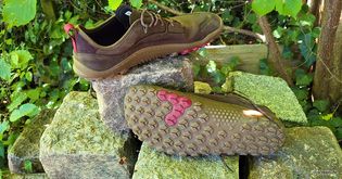 Artikel Vivobarefoot Tracker Leather AT Low II im Test: Wandern mit Barfußgefühl