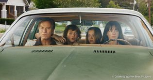 Artikel The End of Oak Street: Teaser zum Sci-Fi-Abenteuer mit Anne Hathaway & Ewan McGregor