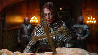 Artikel Dracula - Die Auferstehung – Film-Kritik: Der Vampirfürst lebt und er war selten so gut