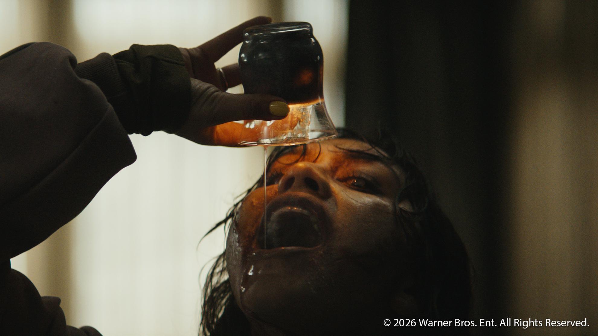 Artikel: Evil Dead Burn: Im Trailer zum Horror-Schocker tanzen die Teufel wieder