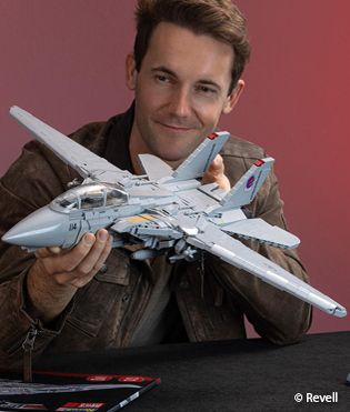 Artikel Top Gun: Revell bringt F-14A Tomcat als großes Klemmbaustein-Set