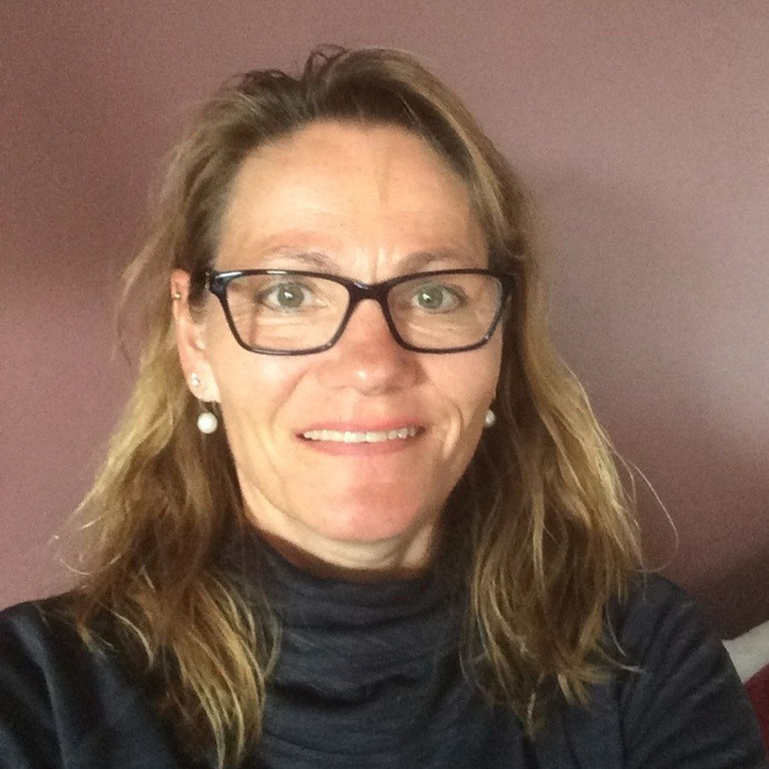 Flyhjælp kunde, Pernille