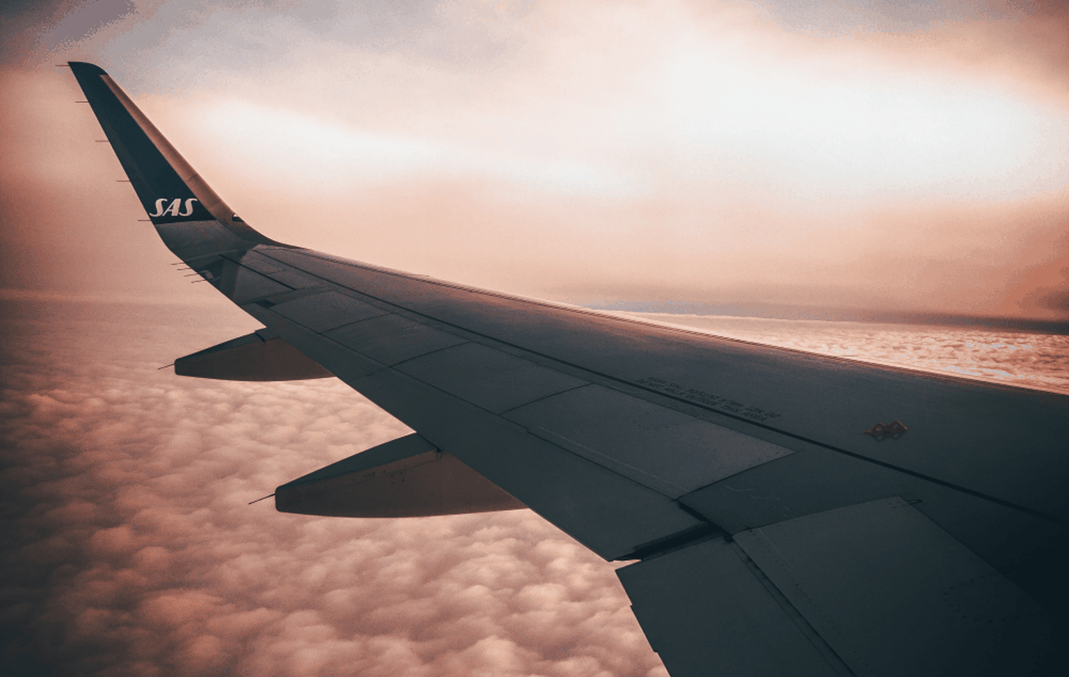 ny-eu-dom-abner-op-for-kompensationer-for-sas-strejke