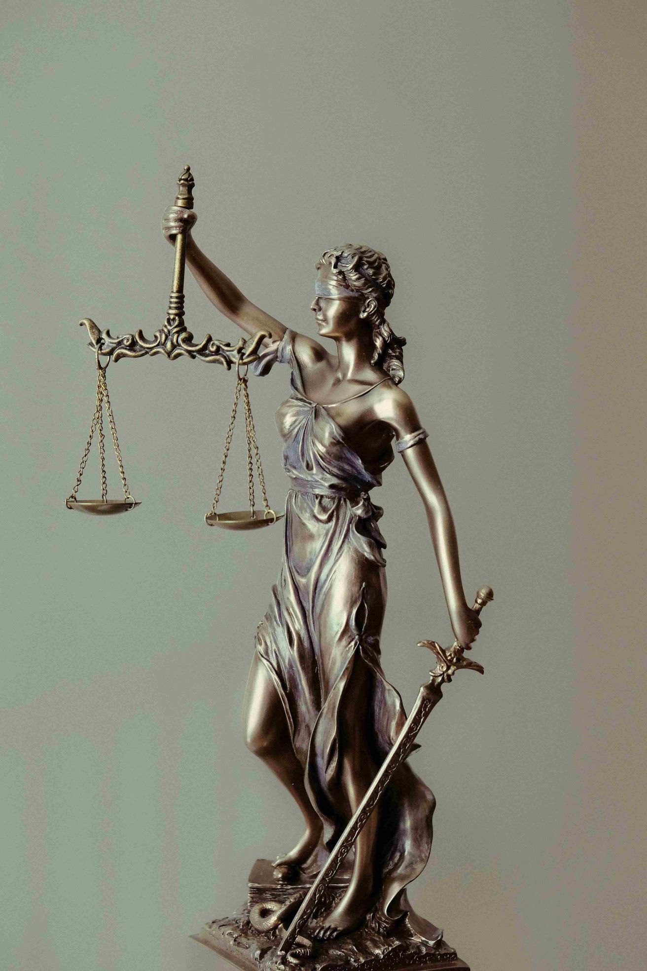 justitia-1-2