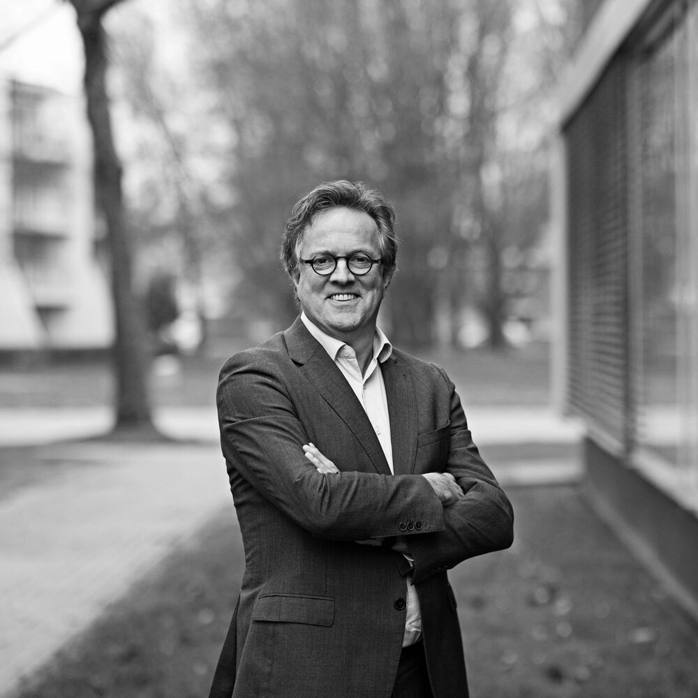 Dhr. mr. Joost van Mierlo