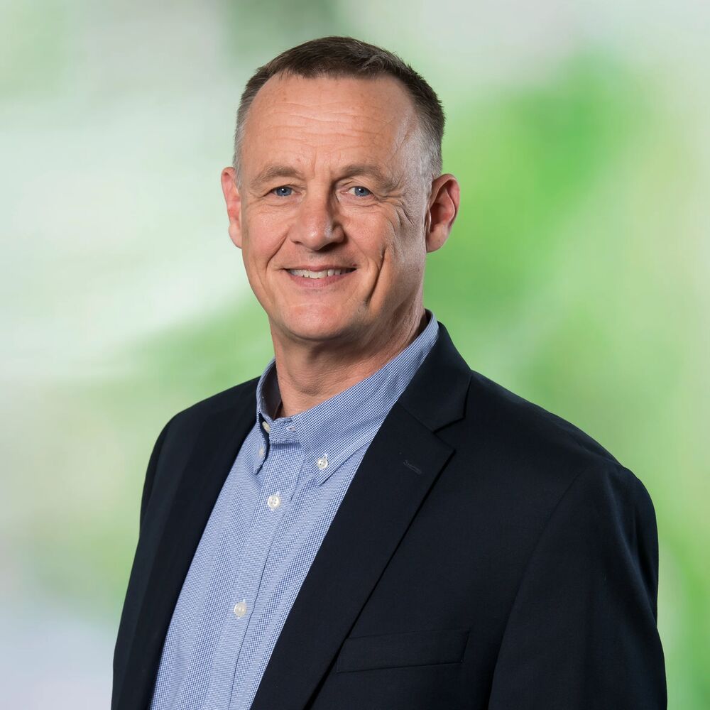 Dr. Roemer Visser