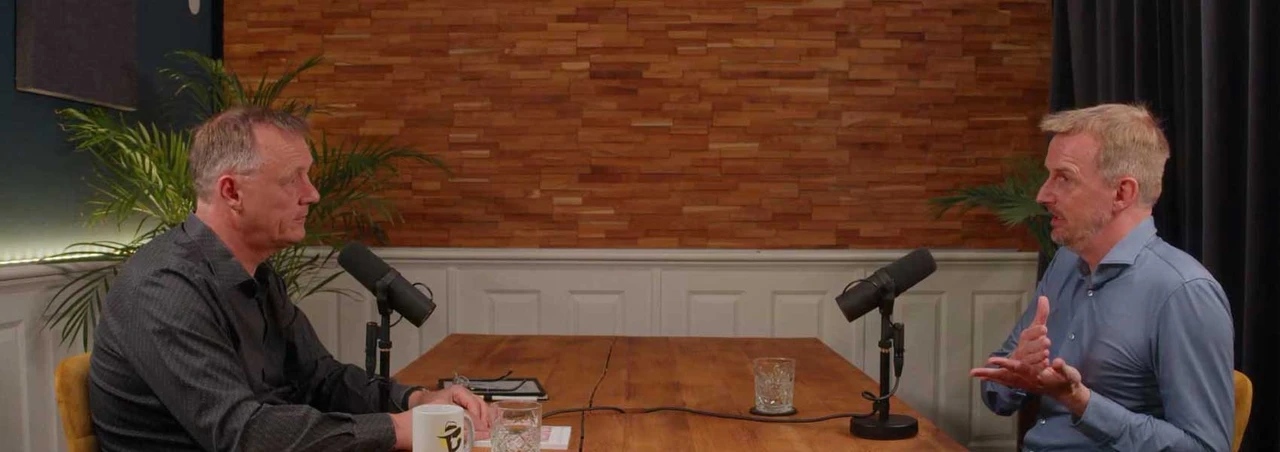 Rethinking Leadership Jeroen de Flander