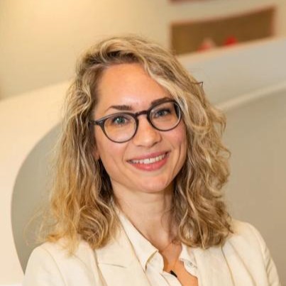 Dr. Ashley Metz