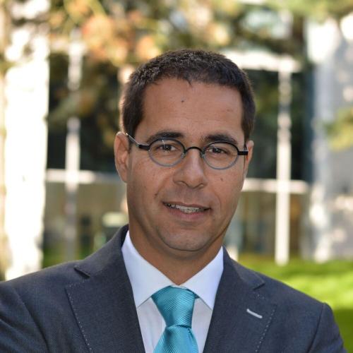 Dr. Eelco van Hout