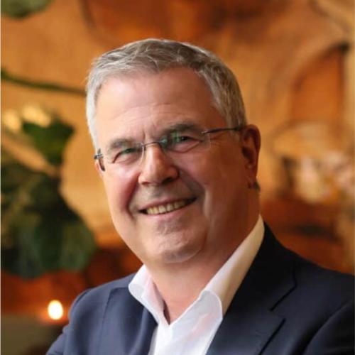 Dr. Nicky Hekster