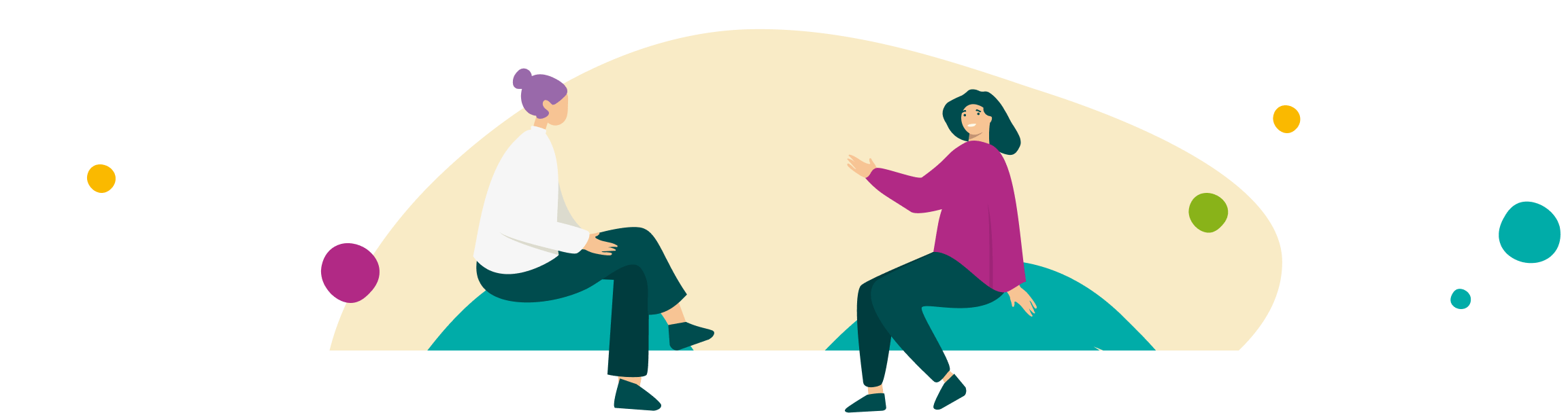 Eine Patientin spricht mit eine Psychotherapeutin, beide sitzen