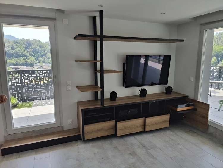 Volume ouvert, plateau tourne disque