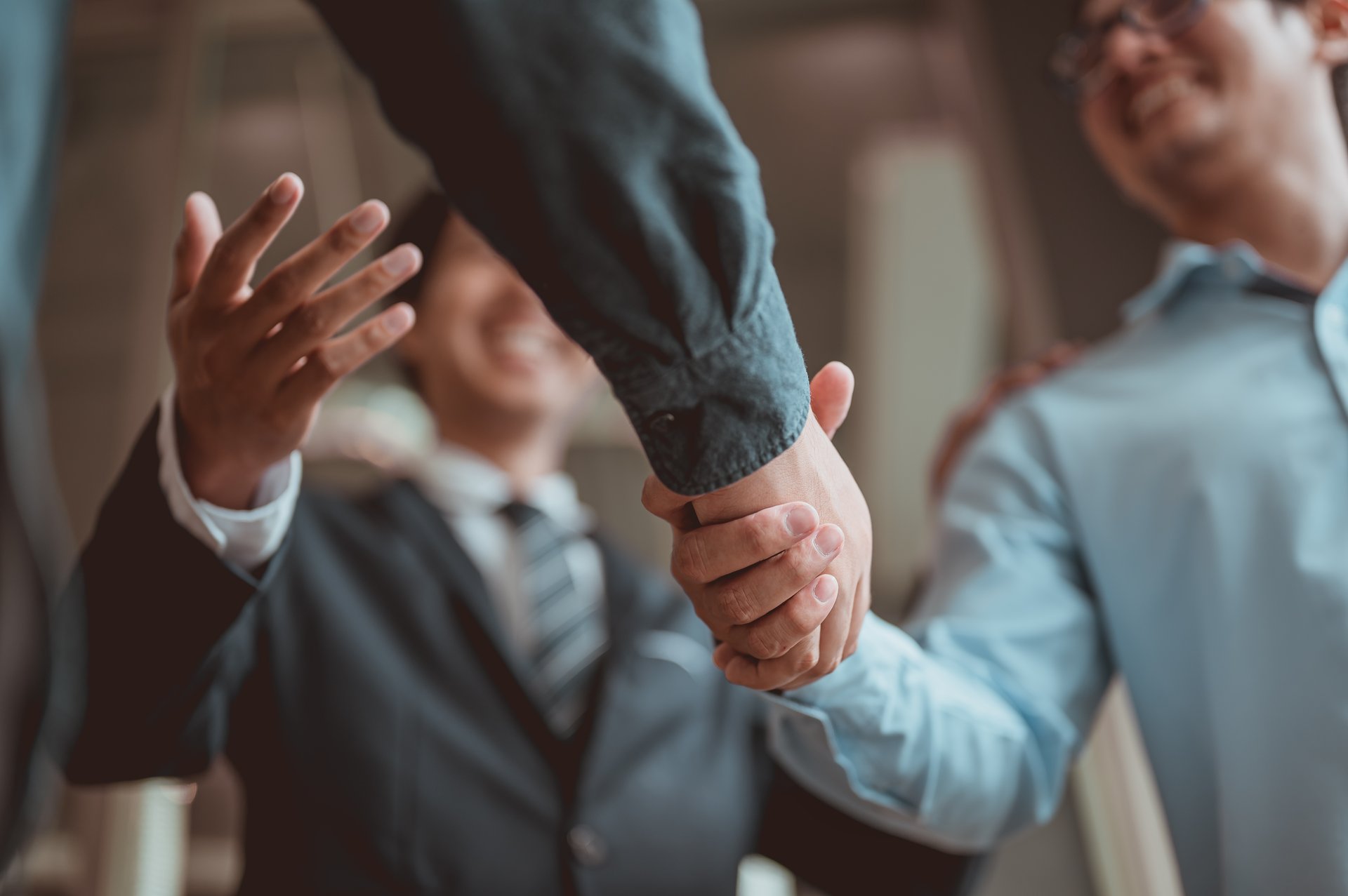 Voor het eerst op gesprek? Trek deze kleding aan