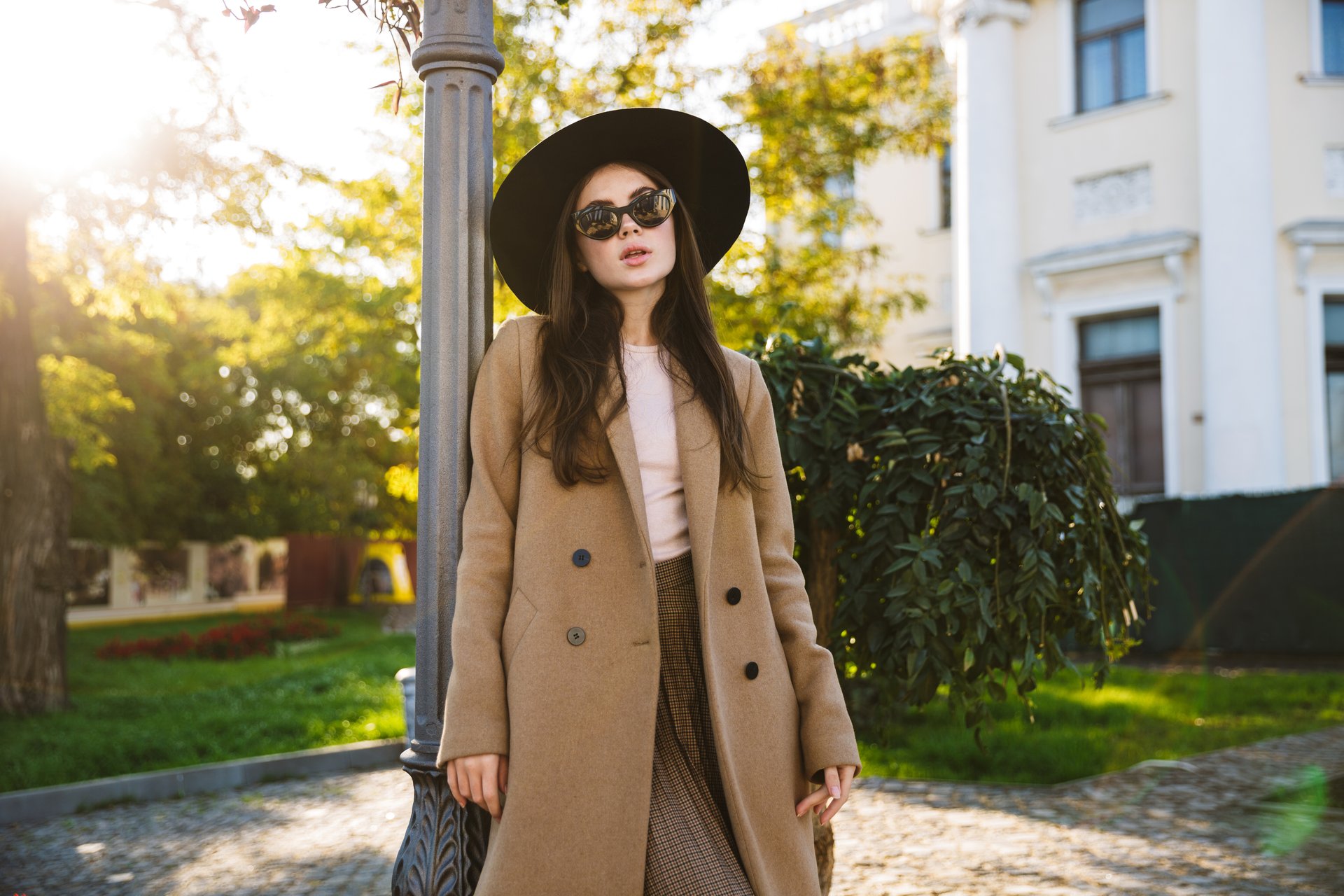 Lange jas tot over de knie