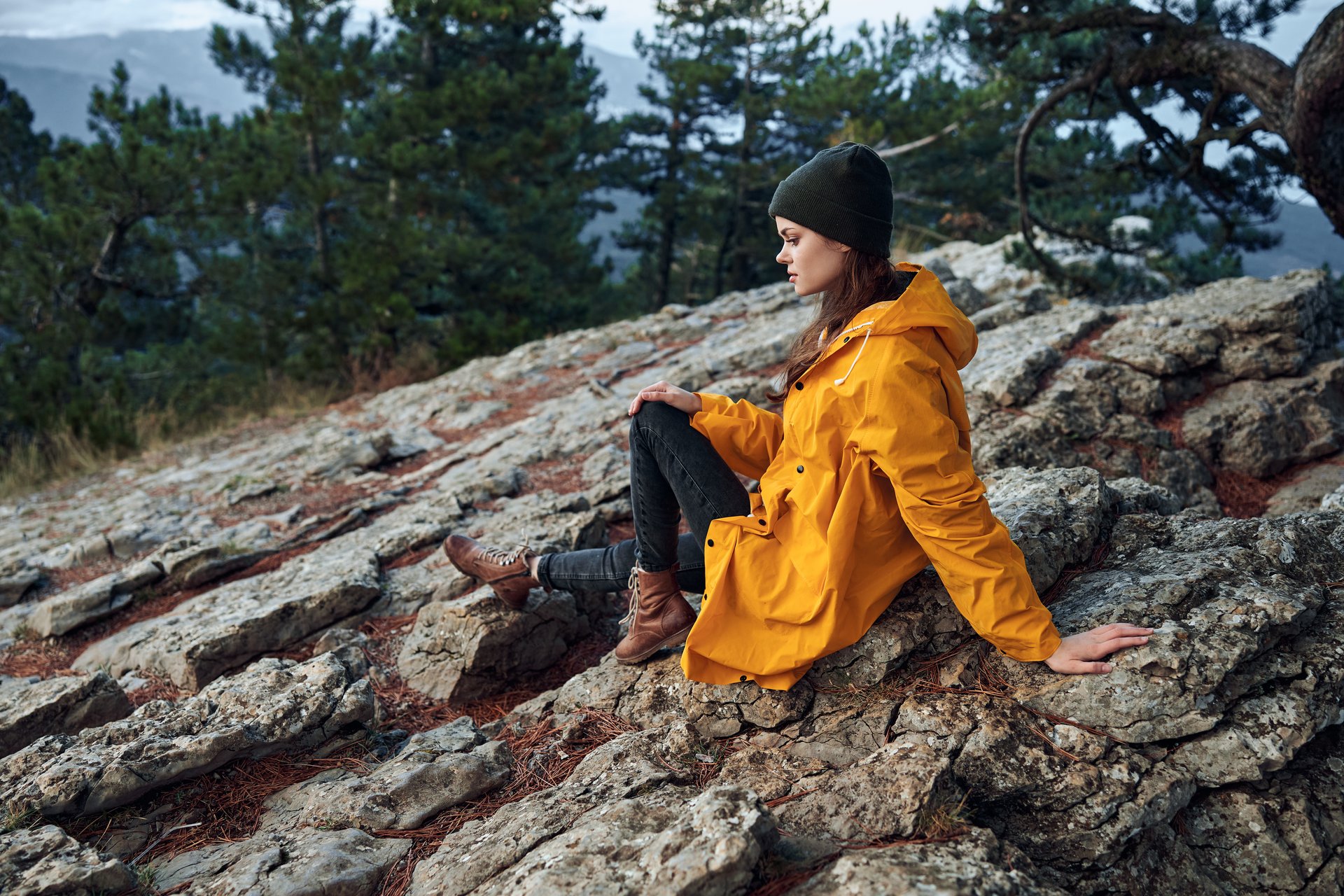 Het verschil tussen een waterdichte en waterafstotende jas